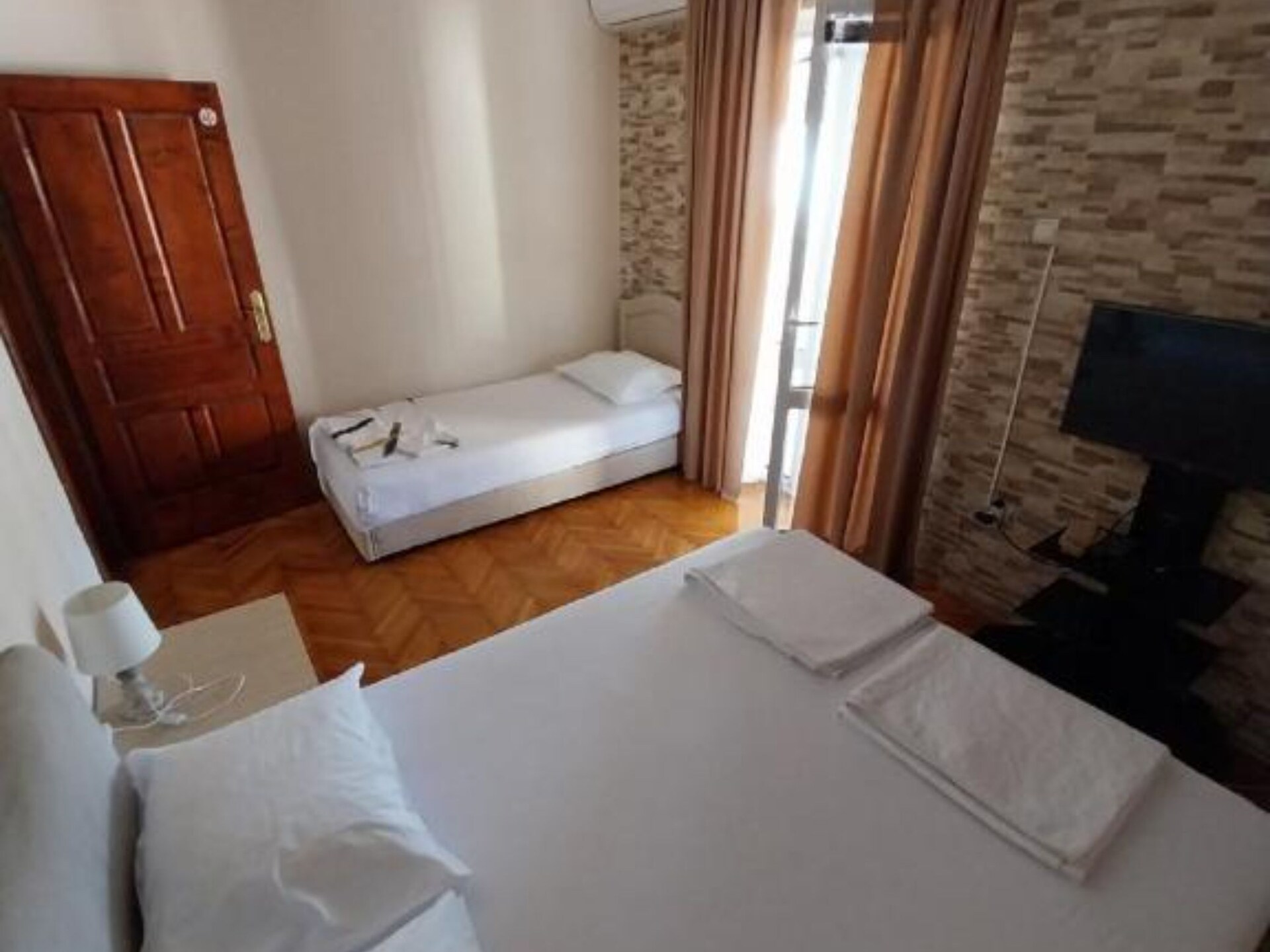 Direct aan zee: Appartement voor 5 in Herceg Novi met WiFi - foto 4