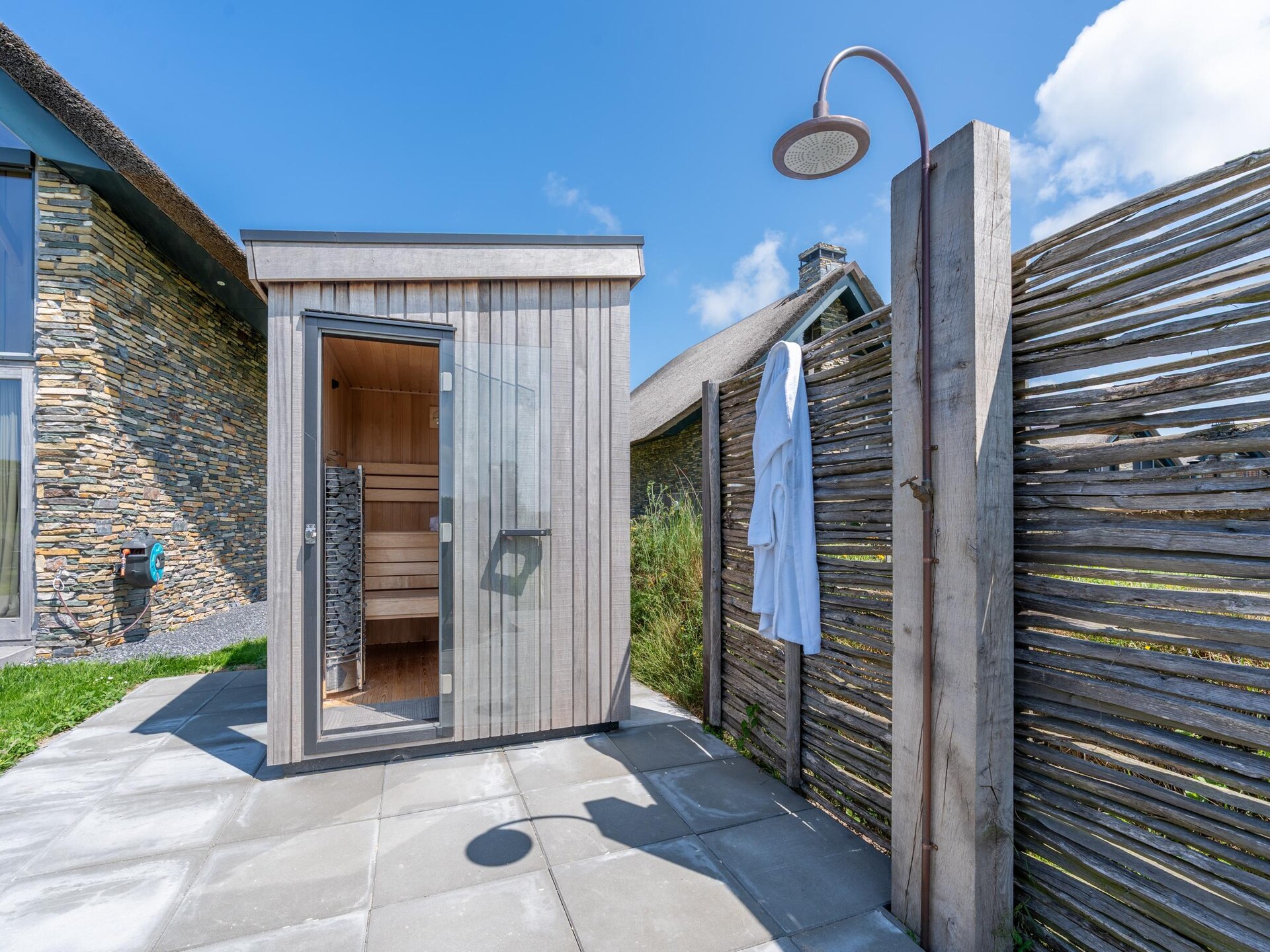 Luxe villa in bosrijke omgeving met hottub, zuidterras en buitenkeuken - foto 32
