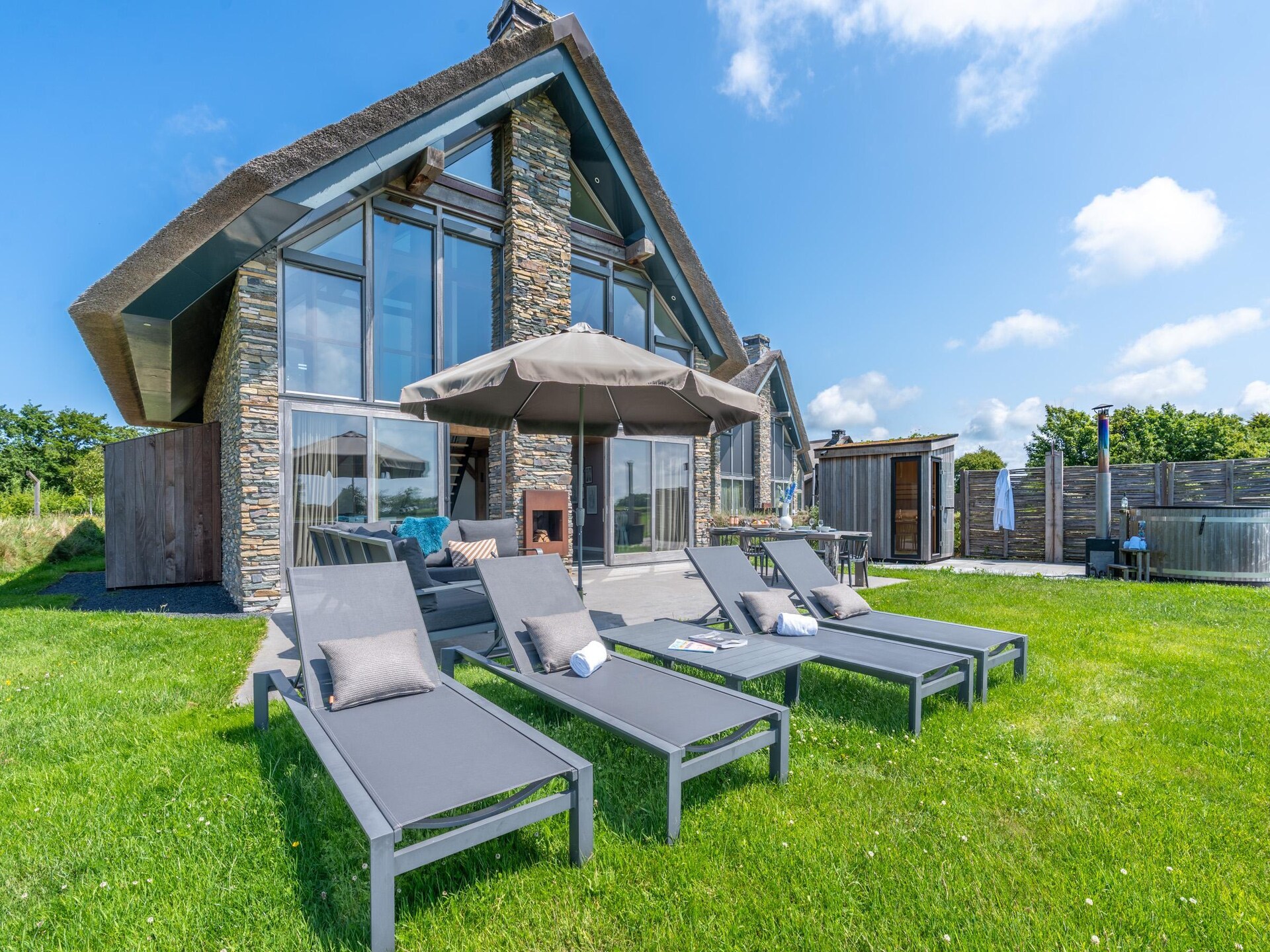 Luxe villa in bosrijke omgeving met hottub, zuidterras en buitenkeuken - foto 30
