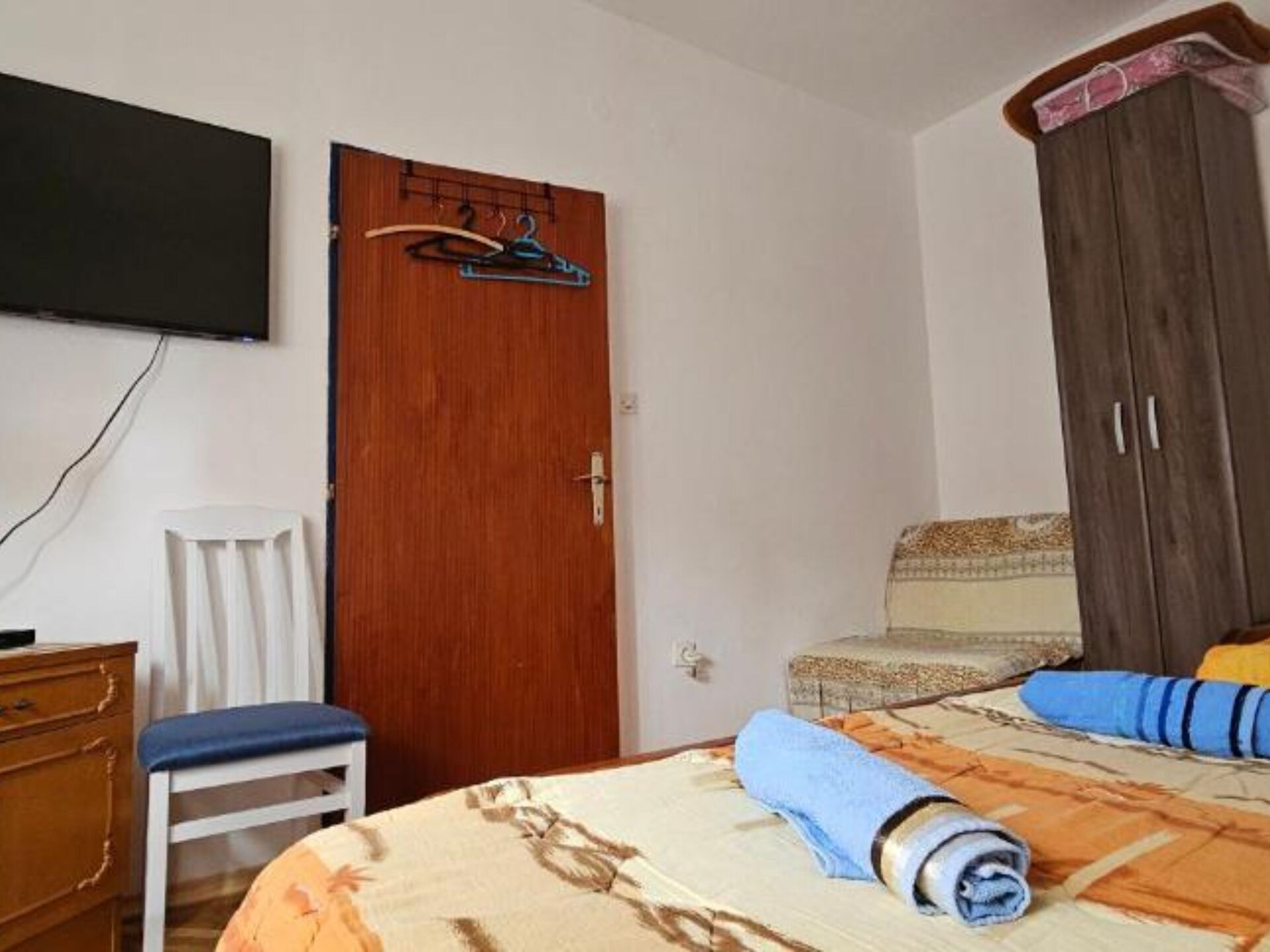 Strandappartement Tivat – Zeezicht, WiFi & op 100m van het strand - foto 4