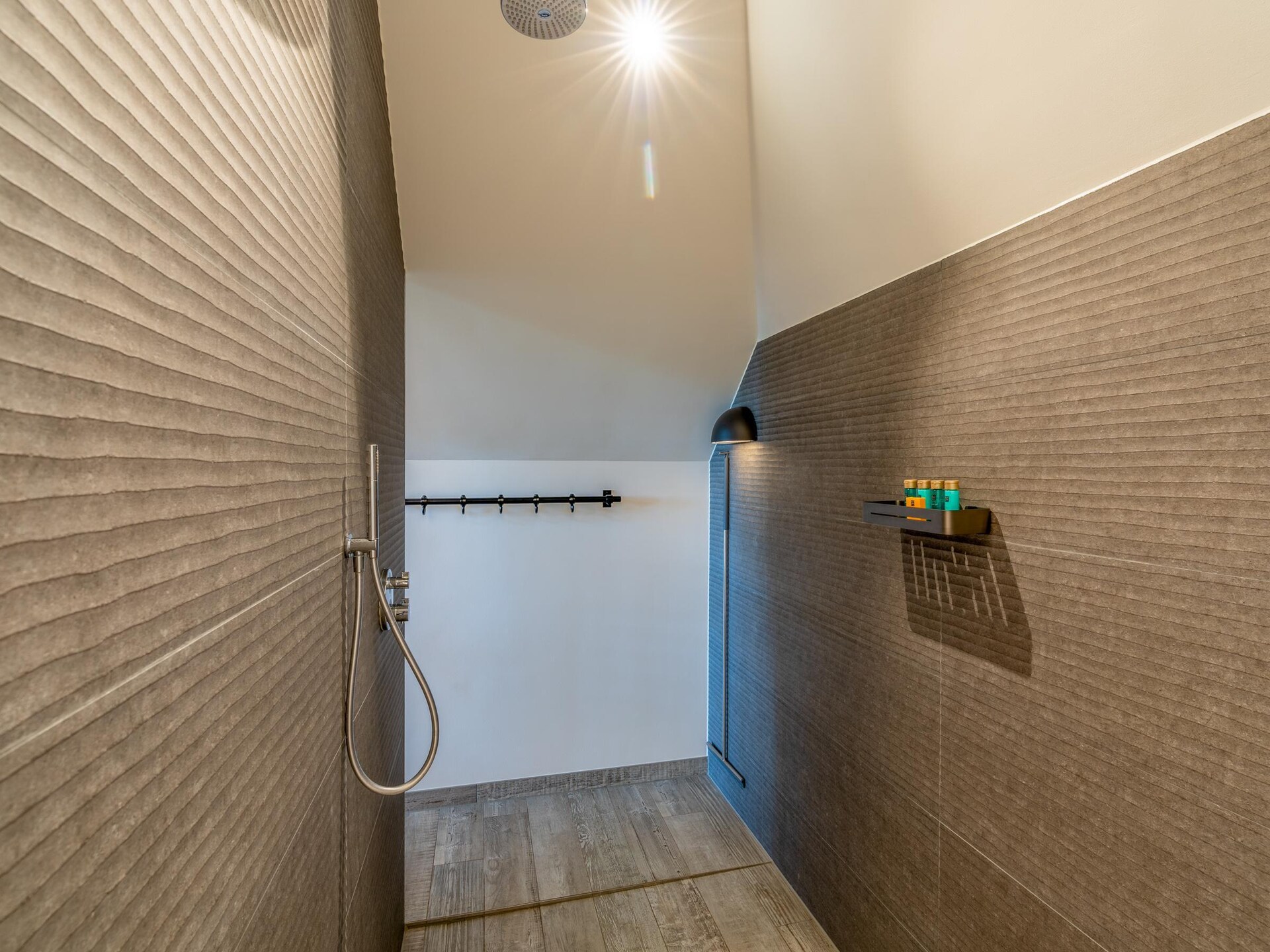 Villa Buytenplaats 187: Luxe Texelse schapenboet met hottub en buitenkeuken - foto 20