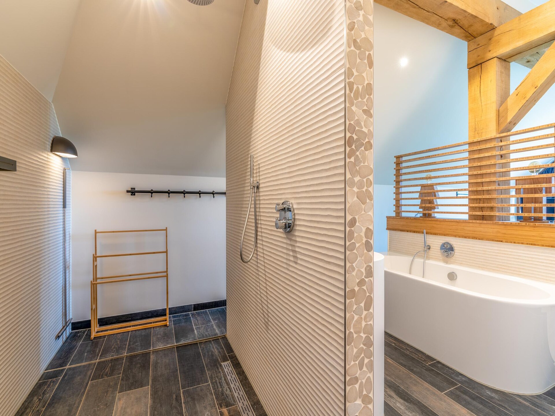 Villa Buytenplaats 187: Luxe Texelse schapenboet met hottub en buitenkeuken - foto 22