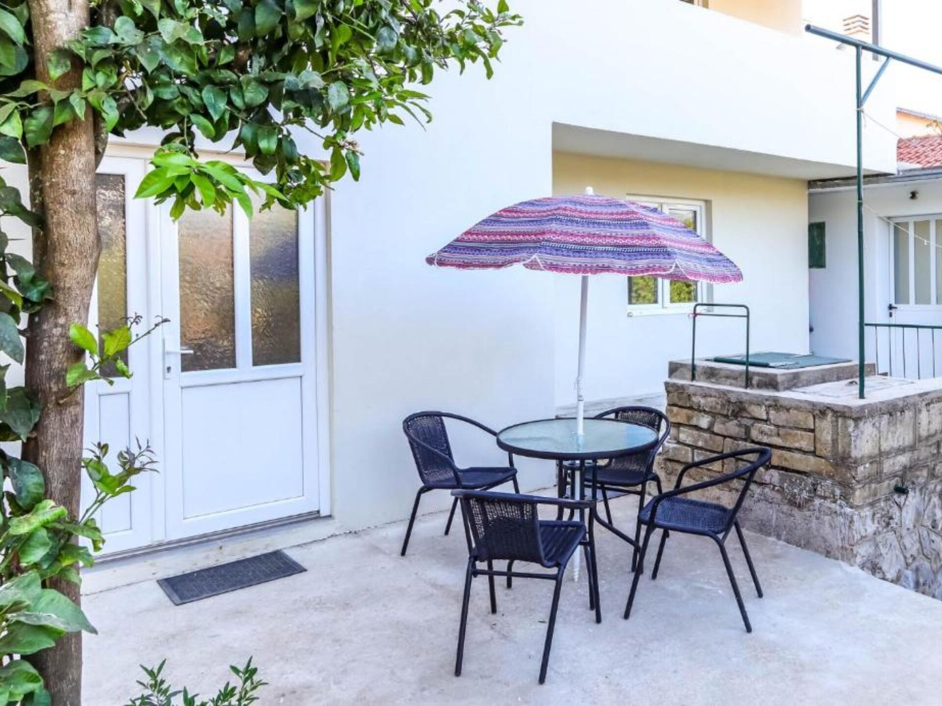 Beachfront Escape Bogisici: appartement direct aan zee voor 4 personen - foto 12