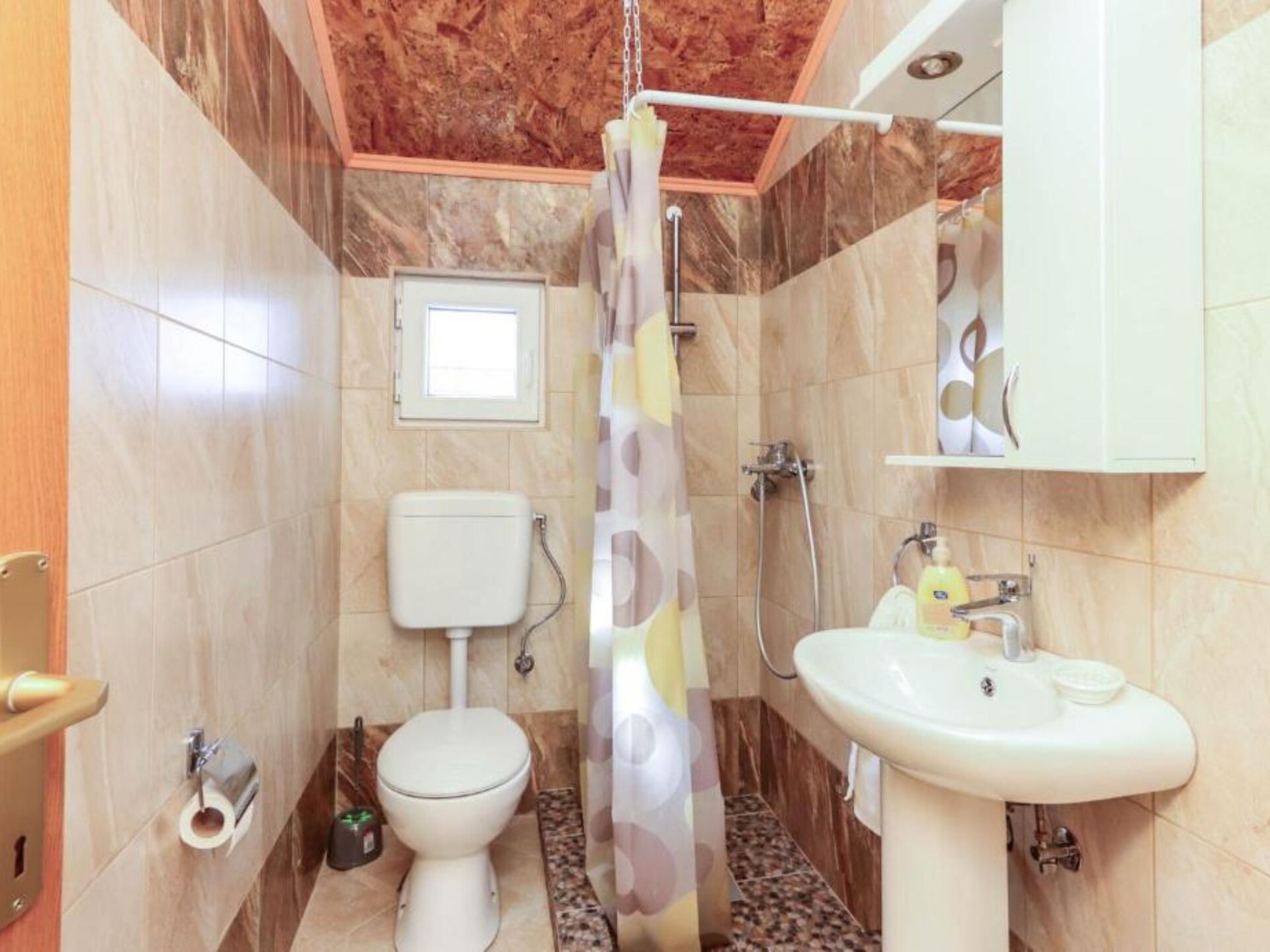 Beachfront Escape Bogisici: appartement direct aan zee voor 4 personen - foto 10