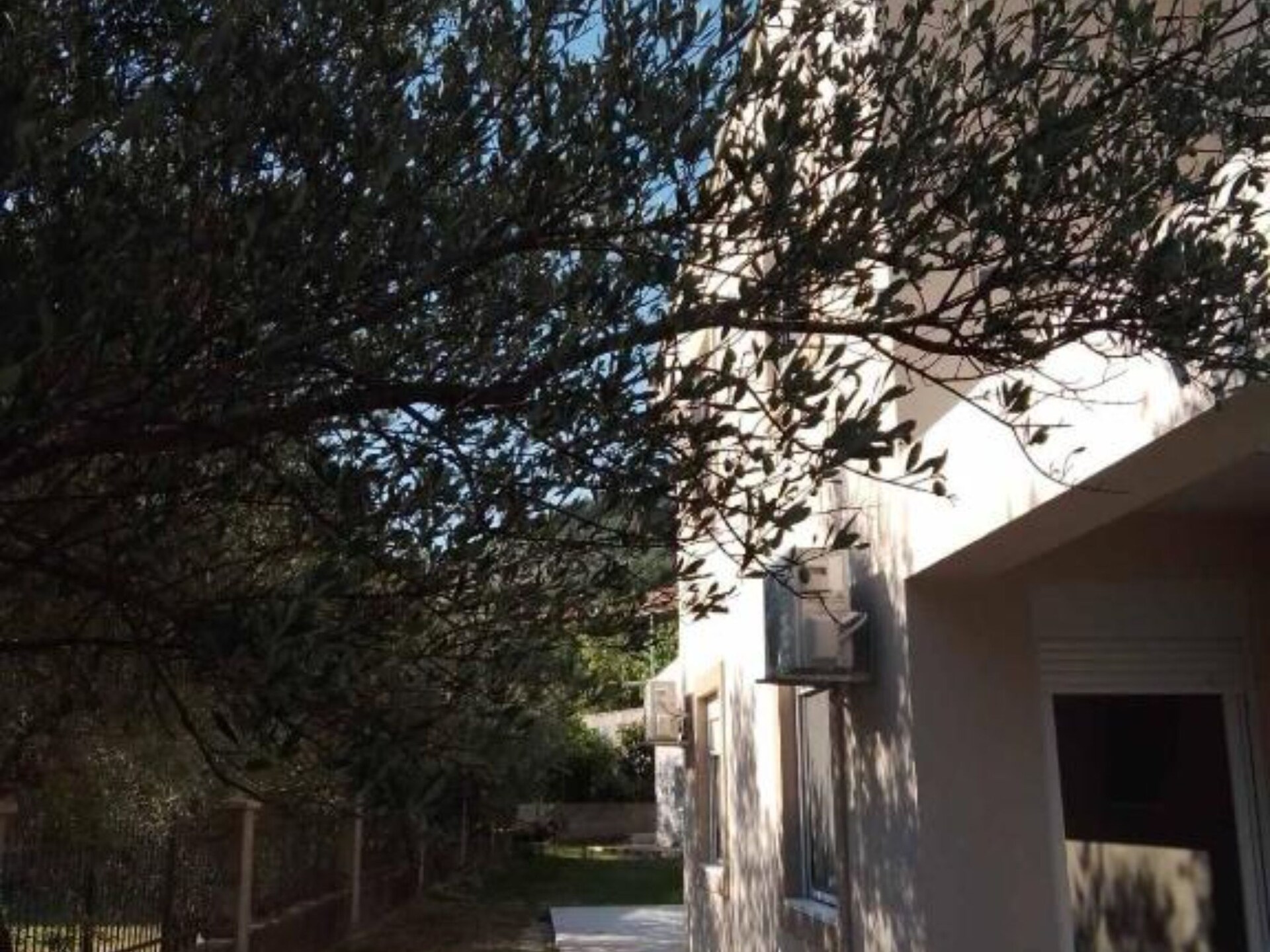 Adriatic Haven – Sfeervol appartement met terras in Tivat - foto 15