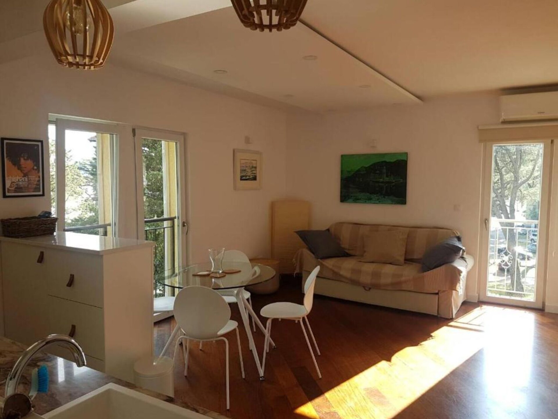 Rustiek Tivat appartement met balkon, gratis parkeren en strand op 200m - foto 6