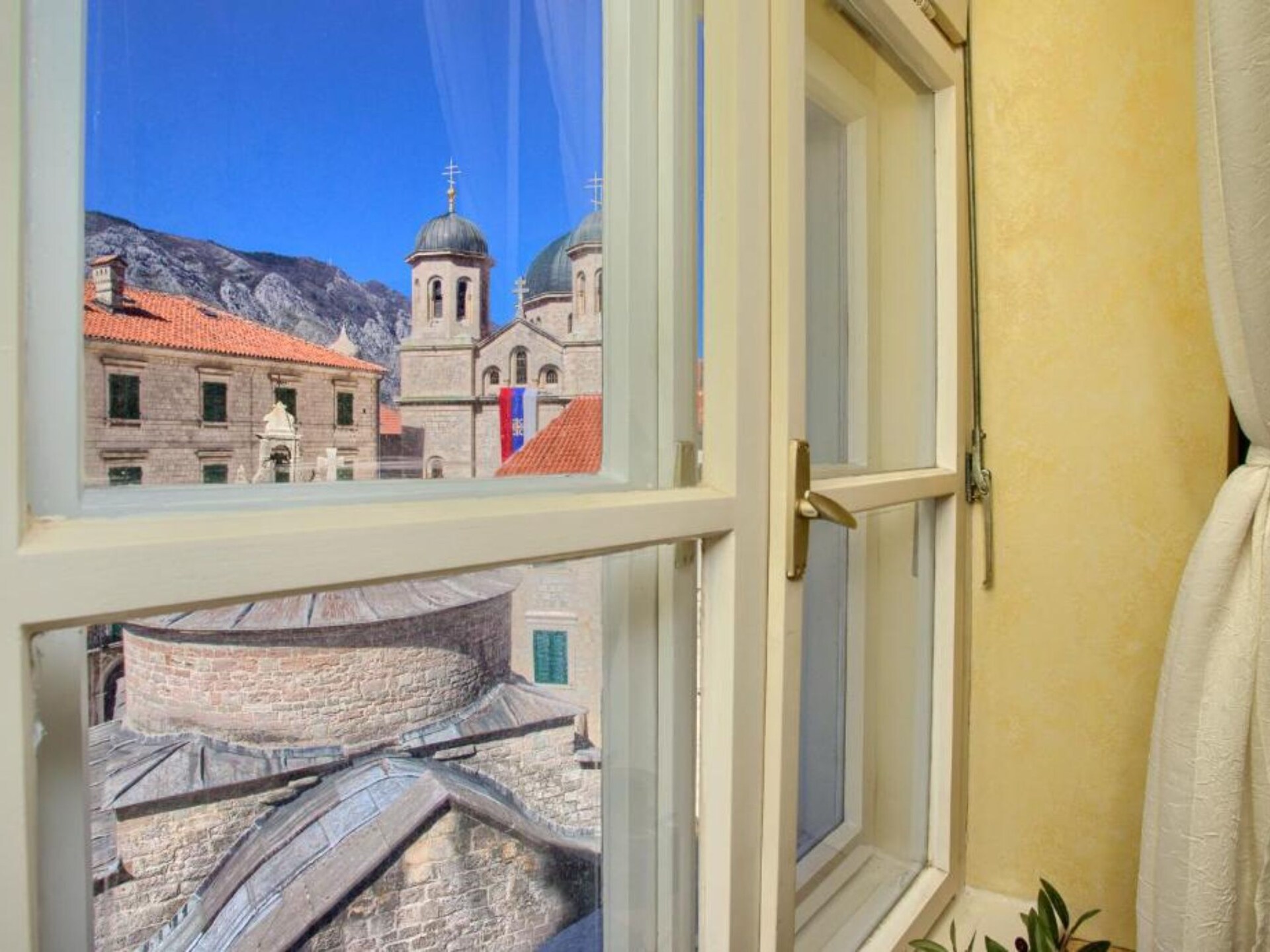 Authentiek appartement in UNESCO-werf Kotor, 200m van strand - foto 28