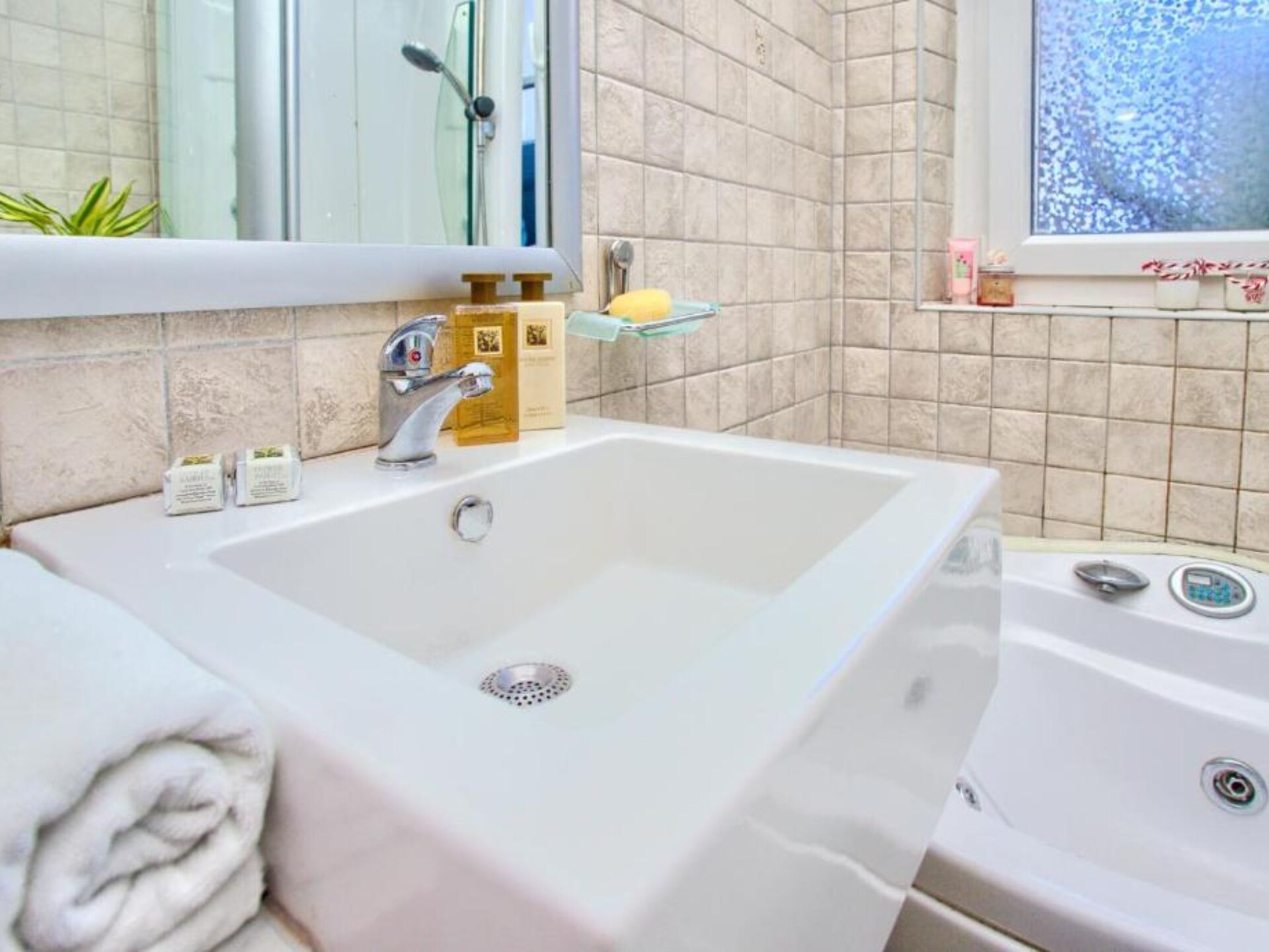 Authentiek appartement in UNESCO-werf Kotor, 200m van strand - foto 25
