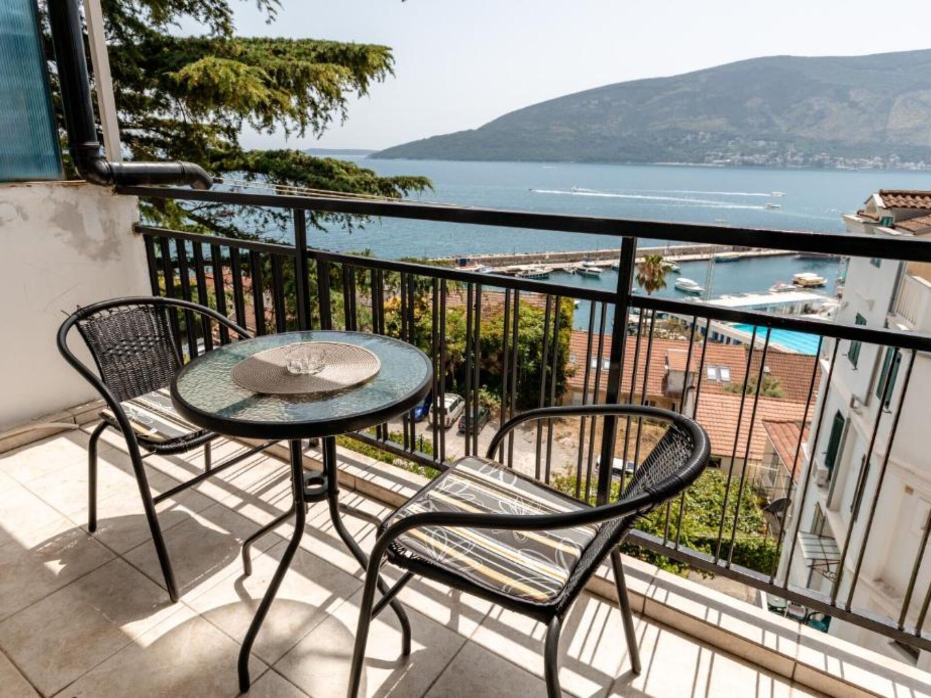 Panoramisch appartement aan de Baai van Kotor in Herceg Novi - foto 18
