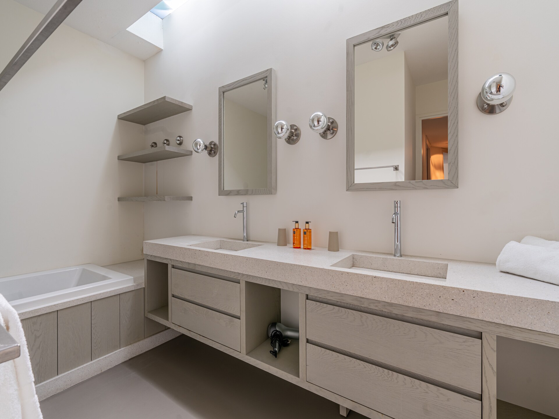 Duynzoom 5: Luxe 8-persoons villa met hottub en sauna in bosrijke omgeving - foto 15