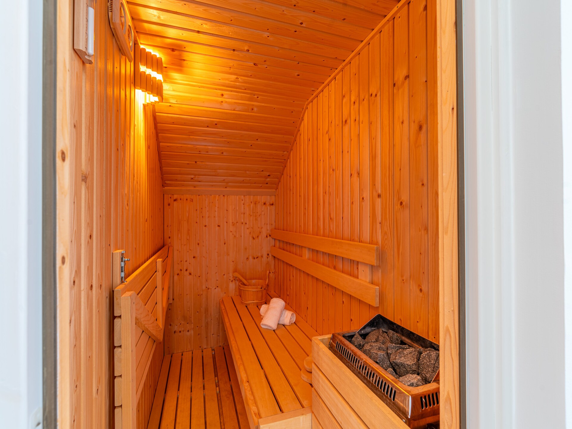 Duynzoom 5: Luxe 8-persoons villa met hottub en sauna in bosrijke omgeving - foto 24