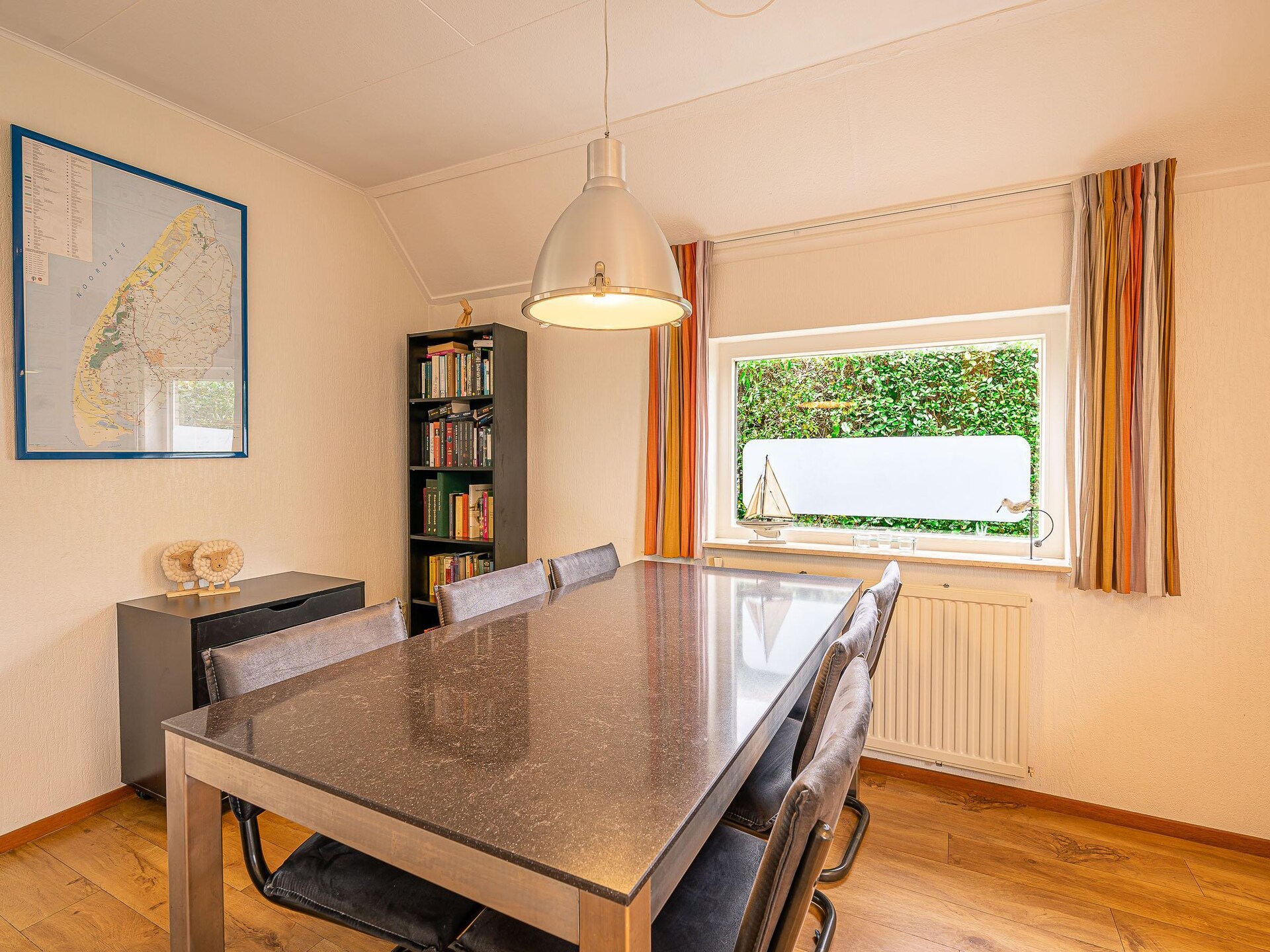 Luxe 4-persoonsvilla met sauna en whirlpool in bosrijk De Koog - foto 6