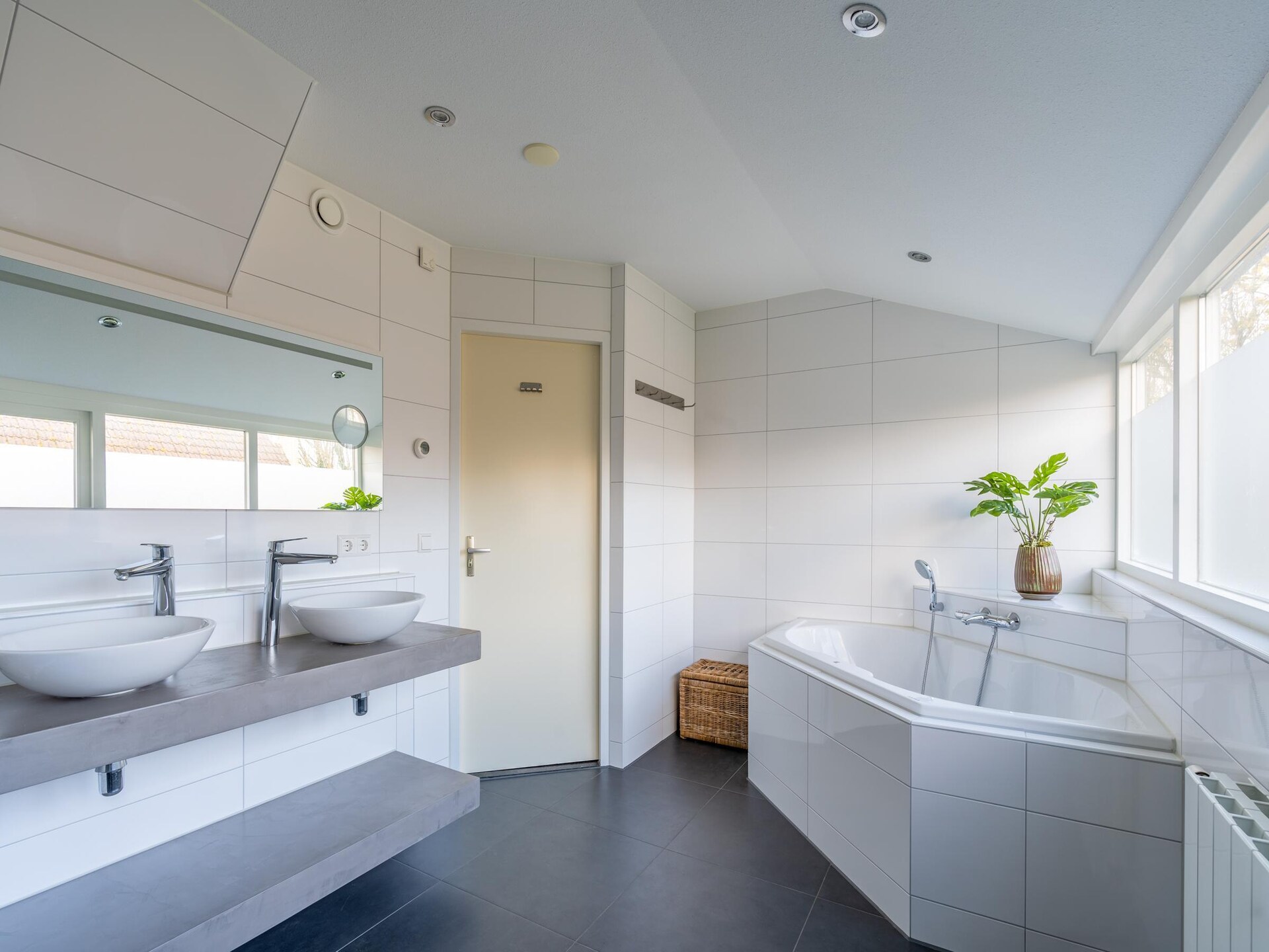 Luxe 4-persoonsvilla met sauna en whirlpool in bosrijk De Koog - foto 12