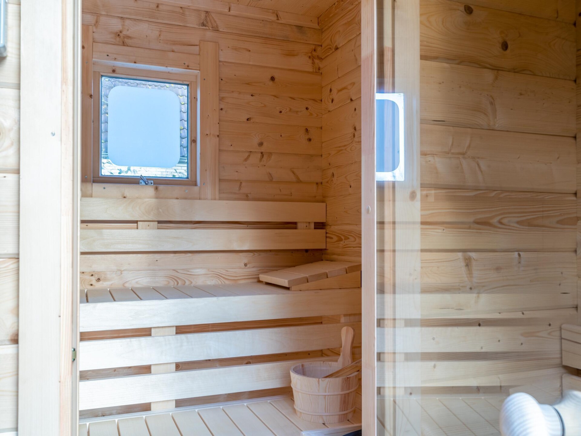 Luxe 4-persoonsvilla met sauna en whirlpool in bosrijk De Koog - foto 16