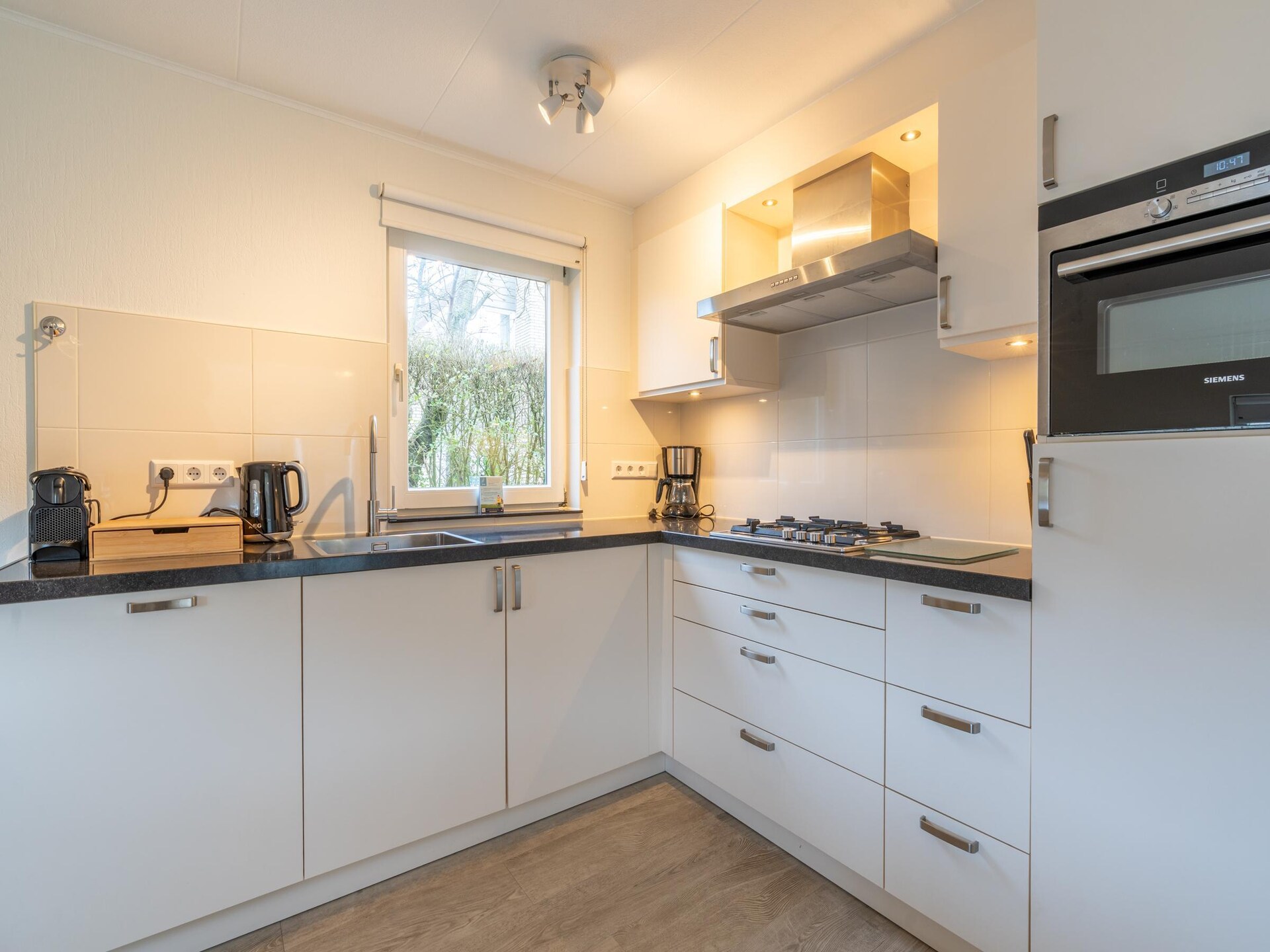 Luxe vrijstaande villa op 5*-park, op loopafstand van De Koog en strand - foto 9