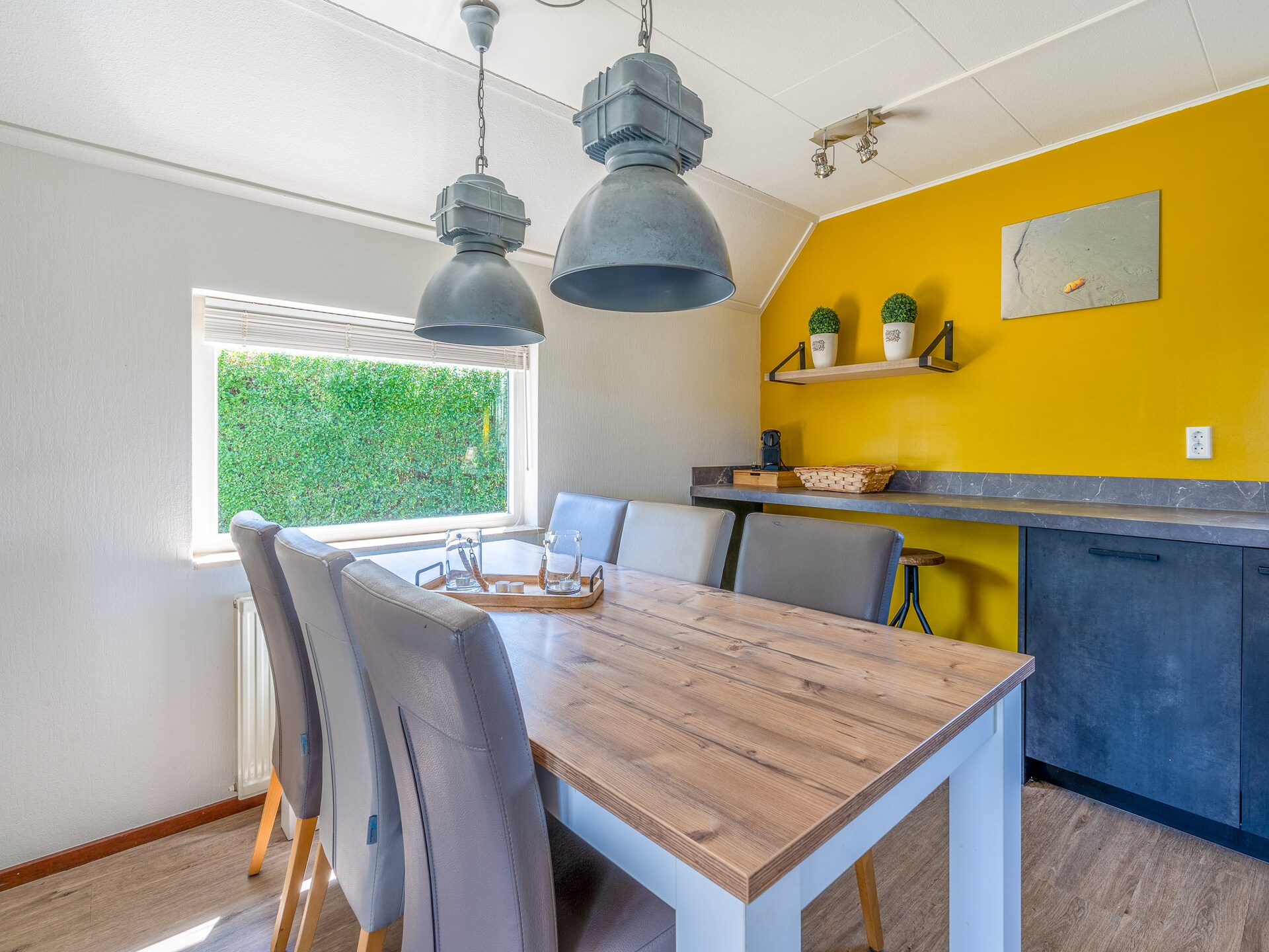 Luxe vrijstaande villa met whirlpool aan bosrand van De Koog - foto 8