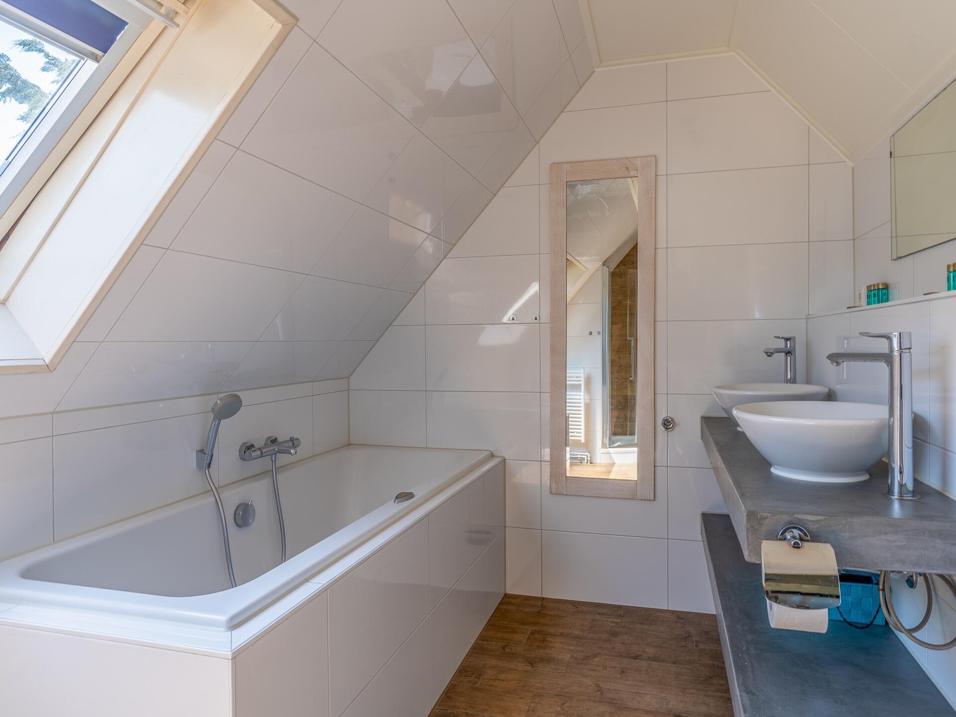 Luxe vrijstaande villa met whirlpool aan bosrand van De Koog - foto 13