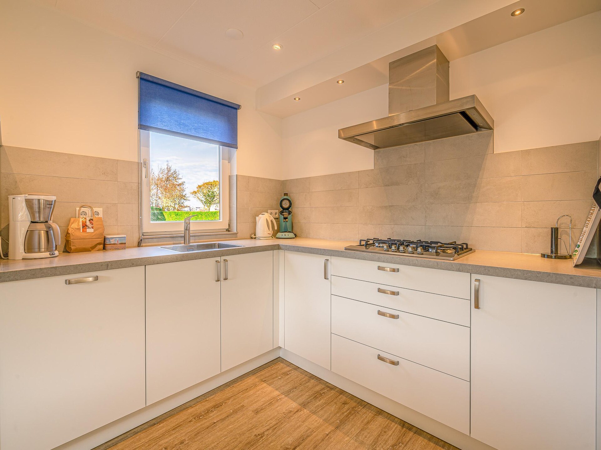 Vrijstaande villa met whirlpool op 5-sterren park in De Koog - foto 8