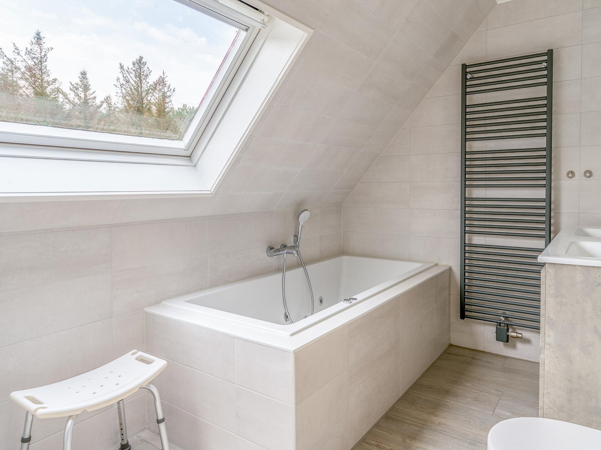 Kamperfoelie 83: Luxe vrijstaande villa met infrarood sauna in bosrijke omgeving - foto 12