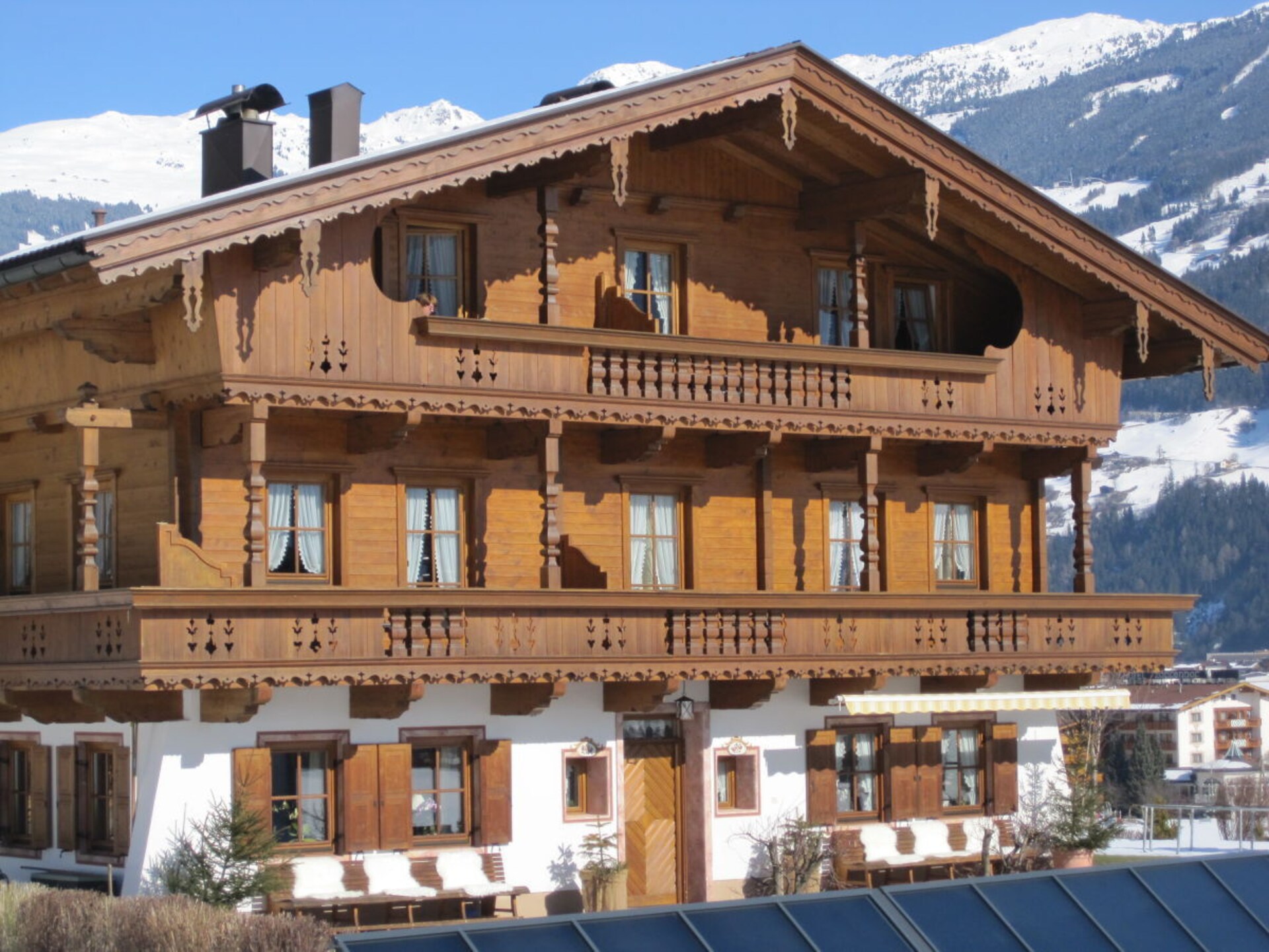 Gezellig houten appartement in Zell am Ziller, vlakbij de skilift - foto 8