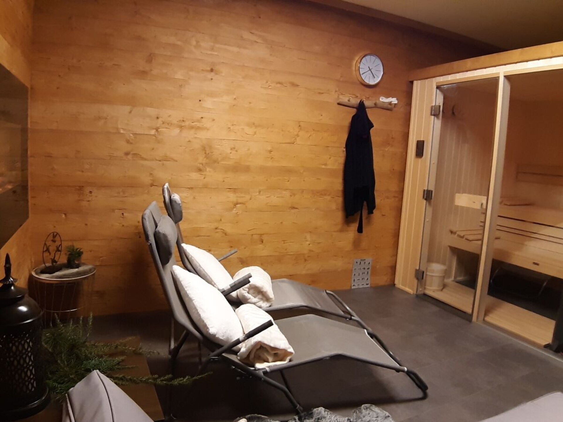 Loft-alpenchalet voor 6 in Furth im Wald met tuin, haard & wellness - foto 6