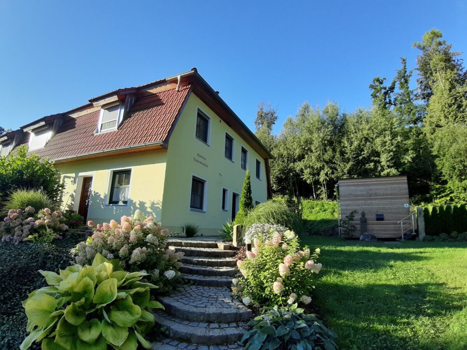 Loft-alpenchalet voor 6 in Furth im Wald met tuin, haard & wellness - foto 13