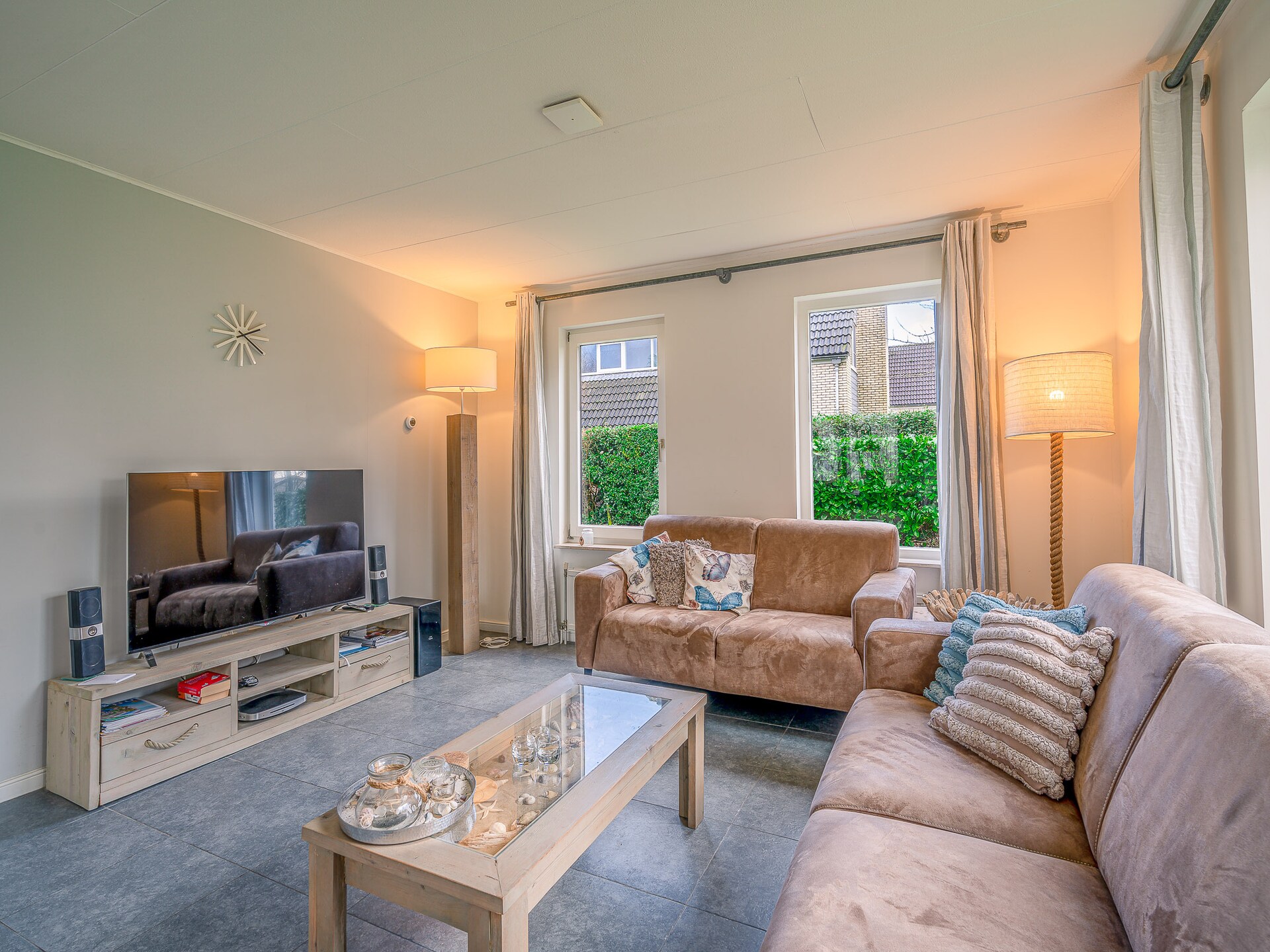 Luxe vrijstaande villa met sauna en whirlpool, 2km van strand - foto 4