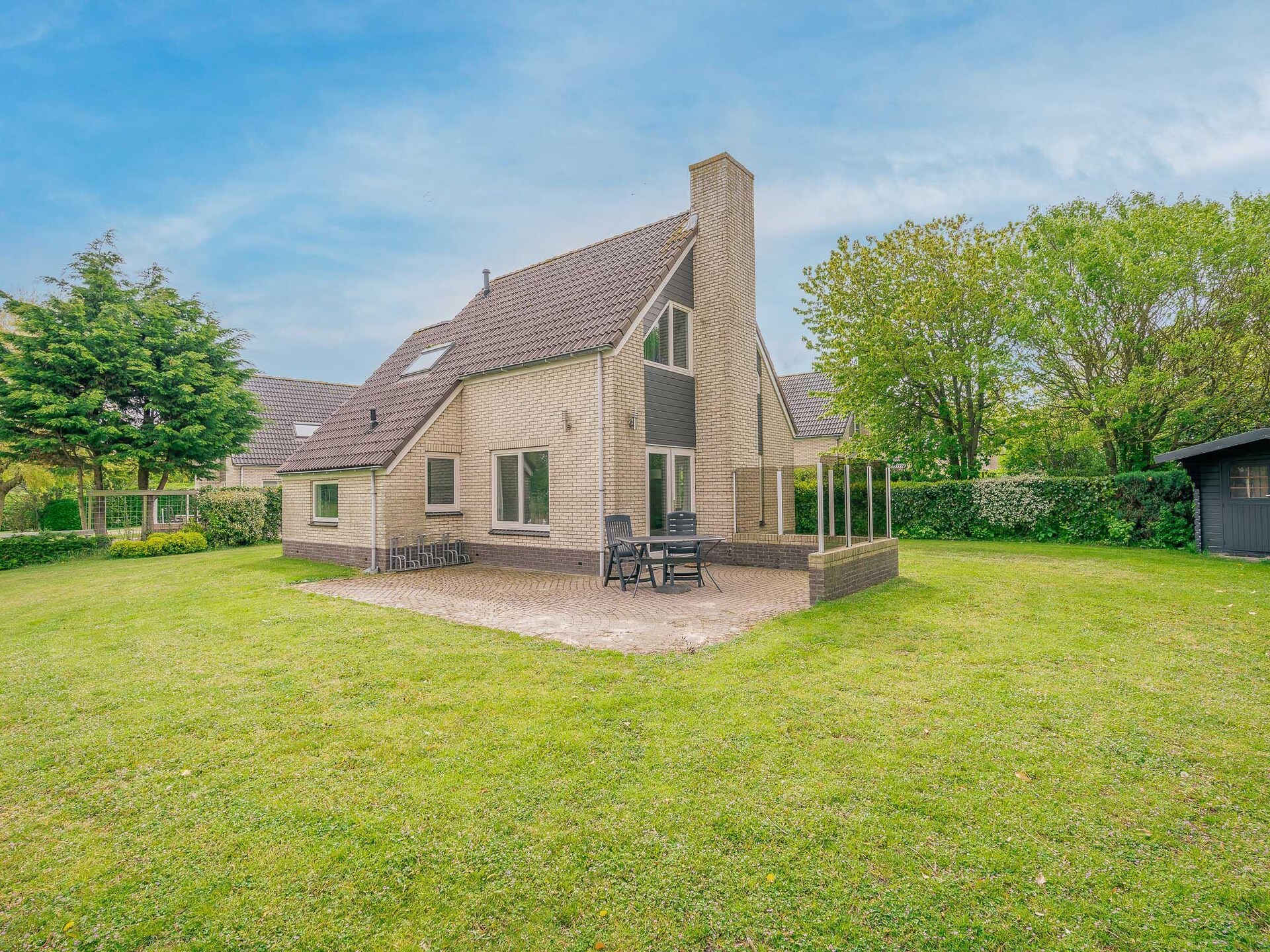 Luxe vrijstaande villa met sauna en whirlpool, 2km van strand - foto 15