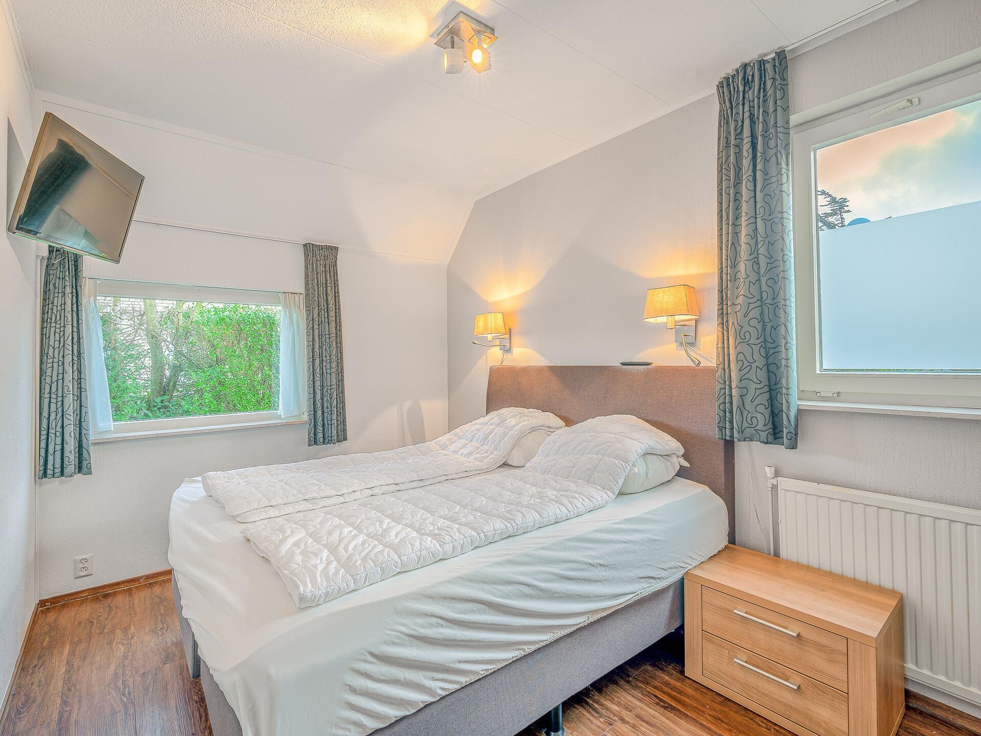 Luxe 6-persoons villa met sauna en whirlpool in het bos bij De Koog - foto 9