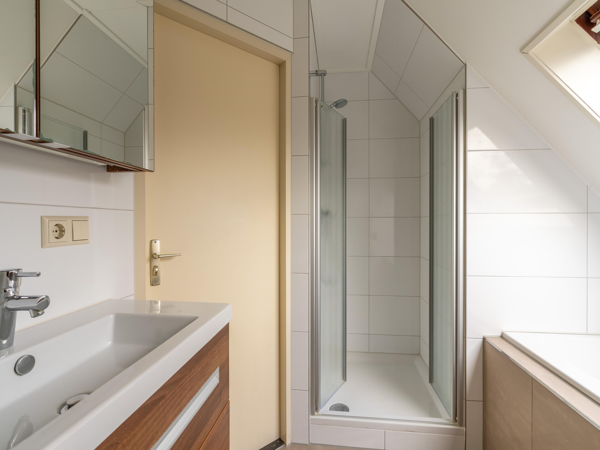 Luxe 6-persoons villa met sauna en whirlpool in het bos bij De Koog - foto 14