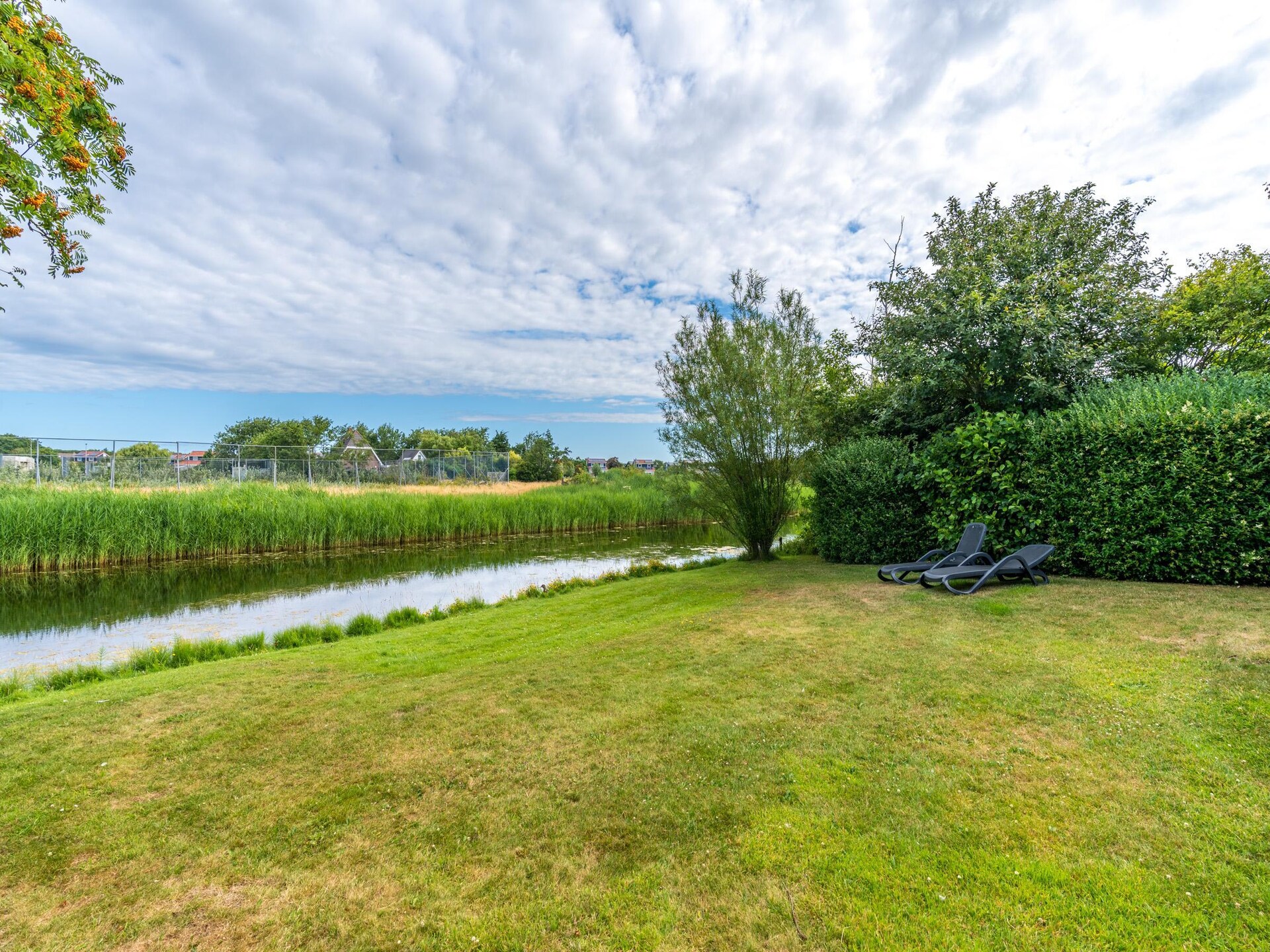 Luxe 6-persoons villa met sauna en whirlpool in het bos bij De Koog - foto 17