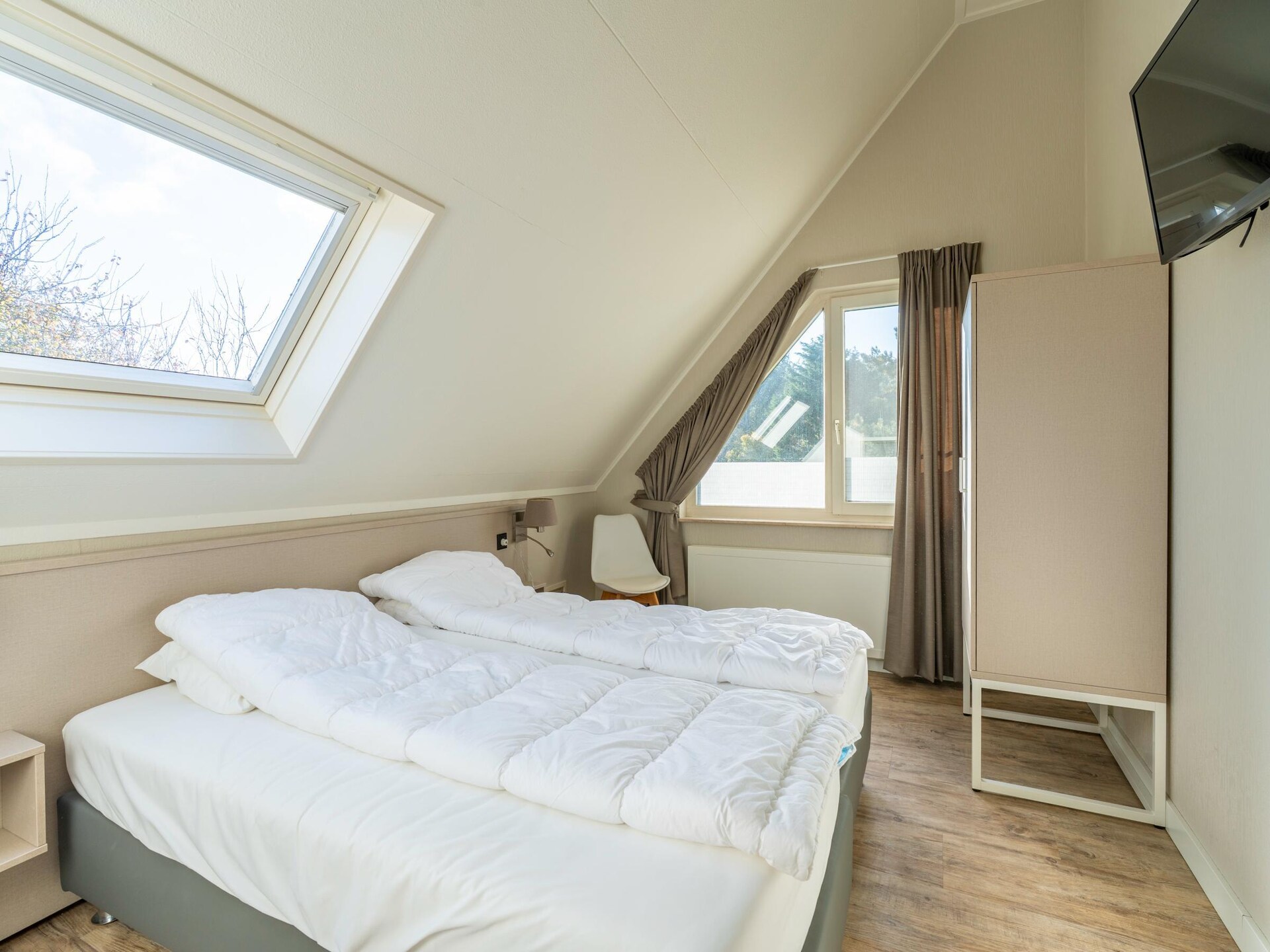 Luxueuze villa met whirlpool in bosrijk Villapark Kamperfoelie - foto 8