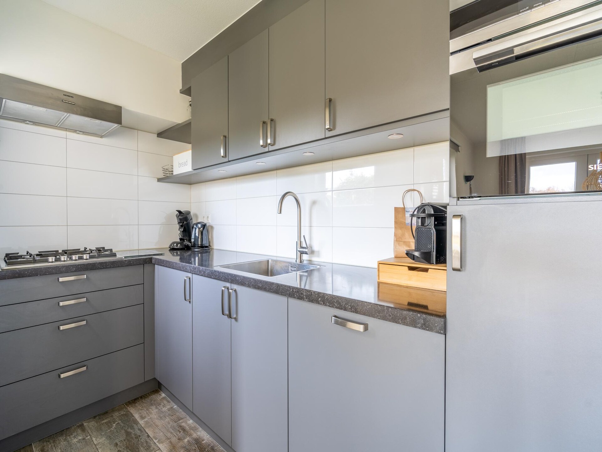 Luxe 6-persoons villa aan het water op 5* park Kamperfoelie, De Koog - foto 8