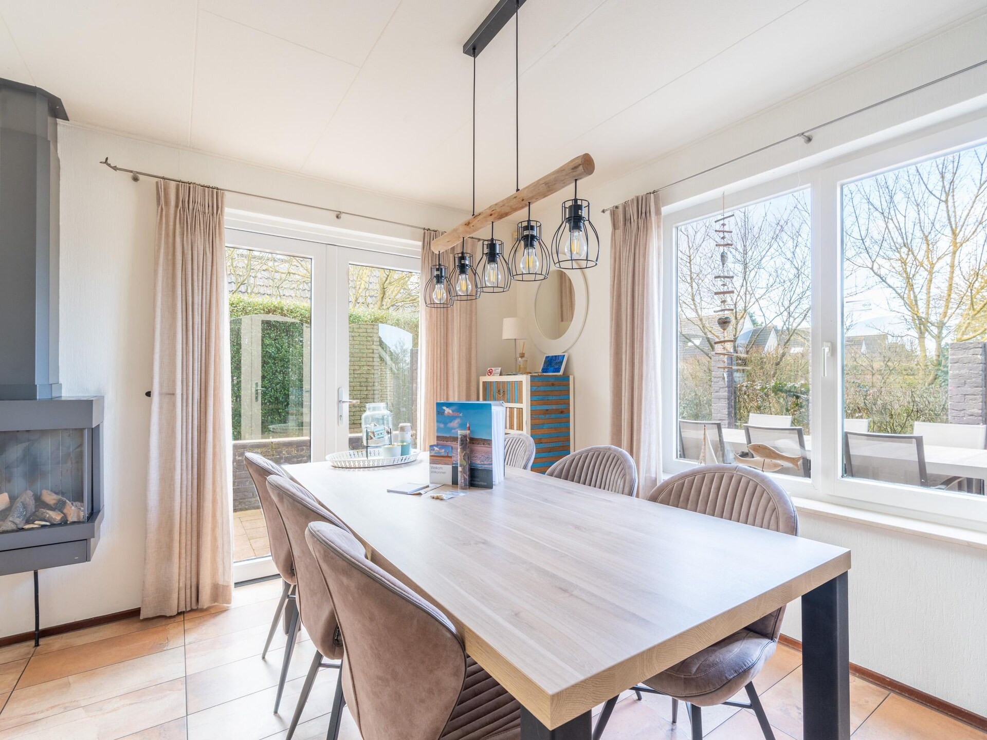 Luxe 6-persoons villa met sauna en whirlpool in bosrijk park bij De Koog - foto 7