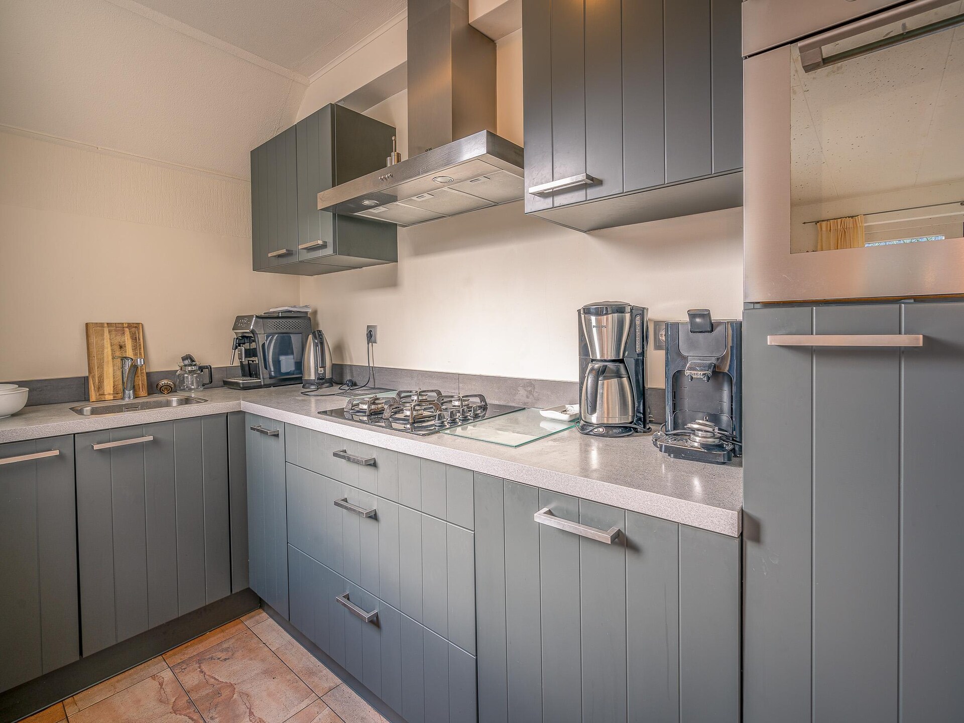 Luxe 6-persoons villa met sauna en whirlpool in bosrijk park bij De Koog - foto 9