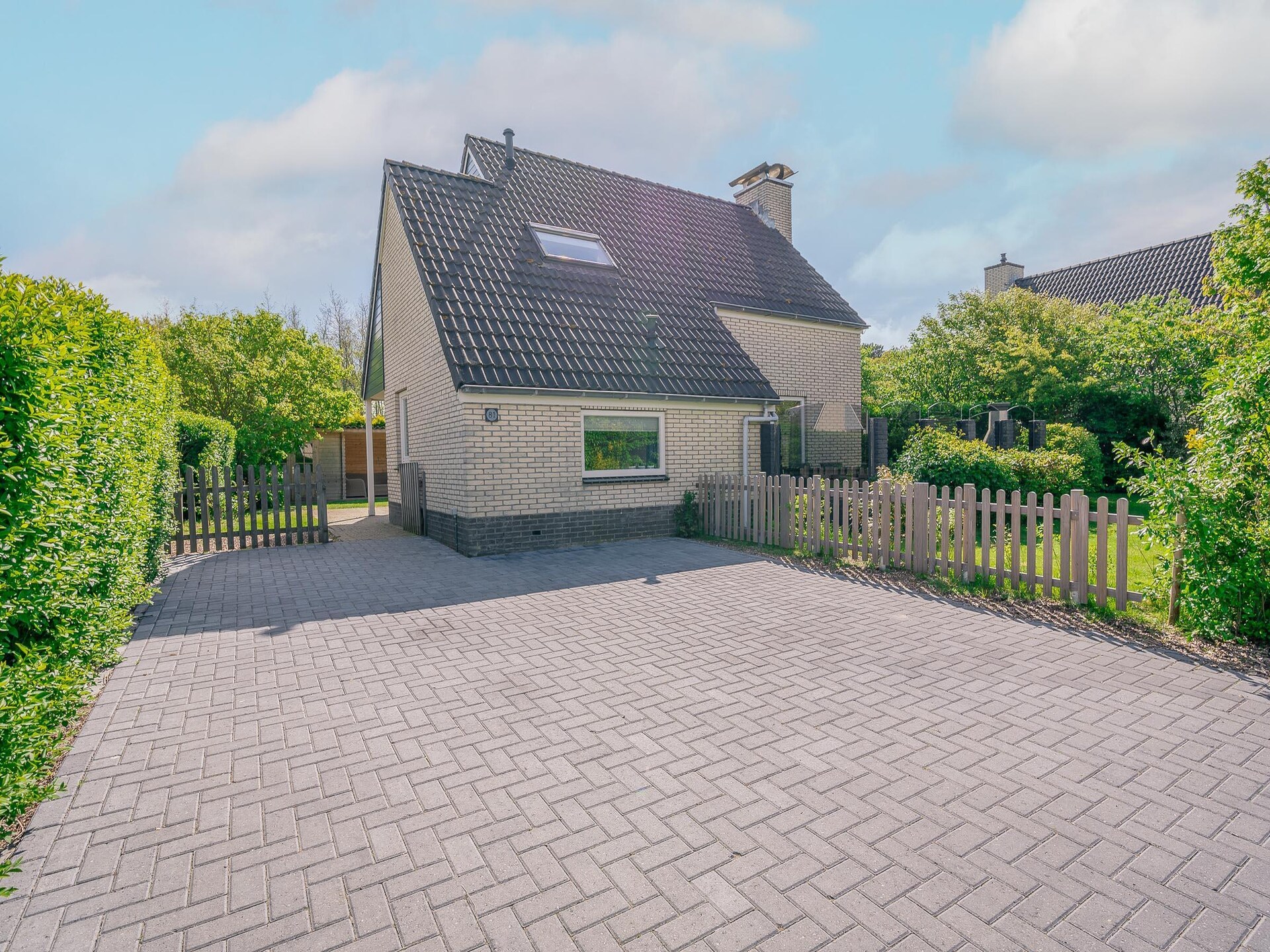 Luxe 6-persoons villa met sauna en whirlpool in bosrijk park bij De Koog - foto 2