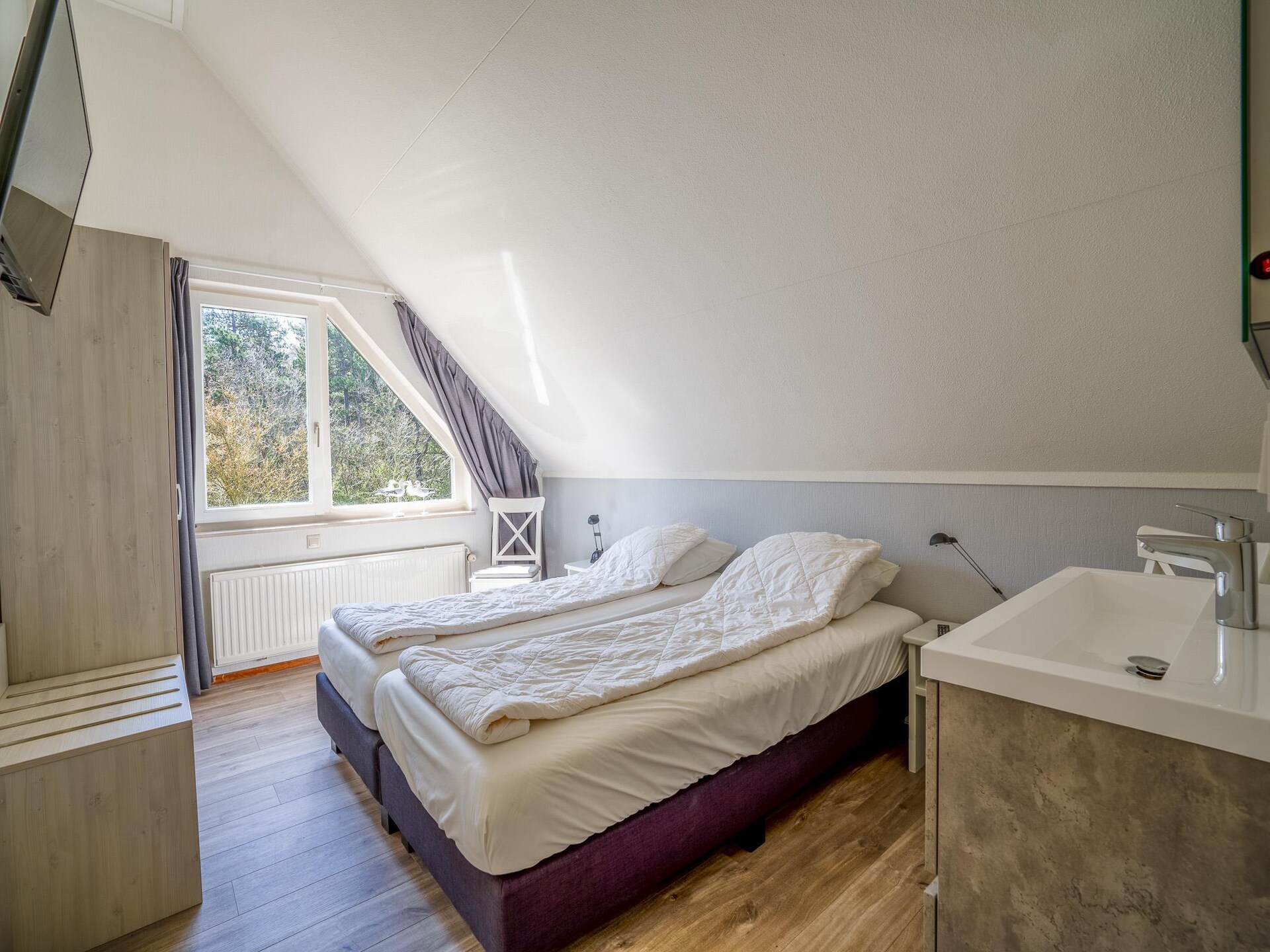 Luxueuze 6-persoons villa met sauna en whirlpool op Villapark Kamperfoelie - foto 10