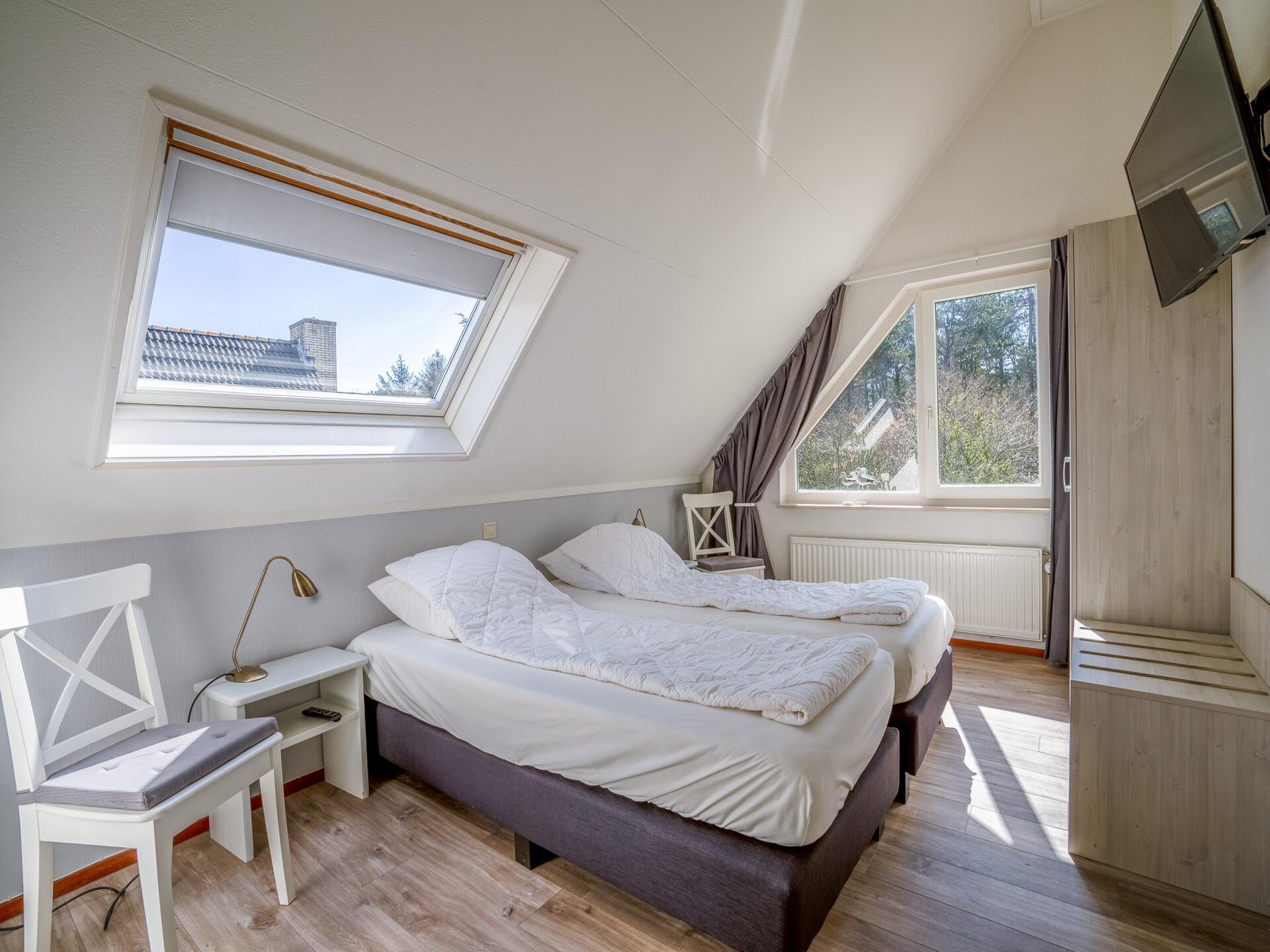 Luxueuze 6-persoons villa met sauna en whirlpool op Villapark Kamperfoelie - foto 11