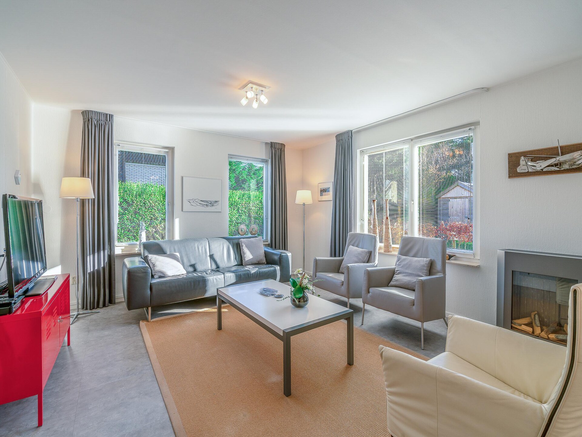 Luxe 6-persoons villa met sauna en whirlpool op Villapark Kamperfoelie - foto 3