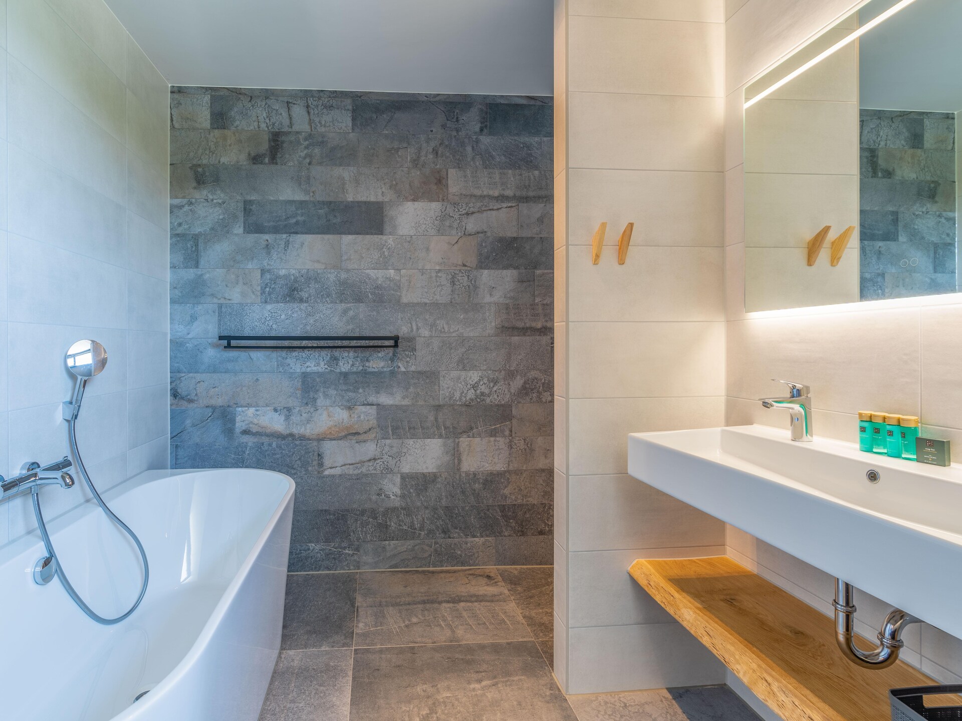 Luxe natuurvilla Waalburght 16 met sauna en hottub in bosrijk Waalenburg - foto 13