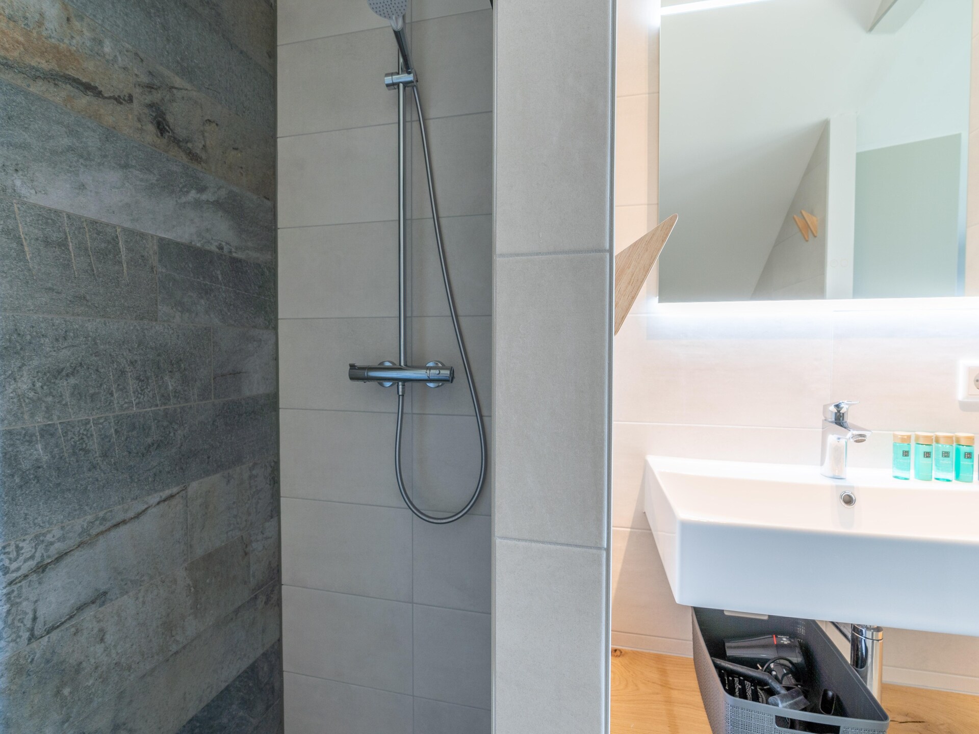 Luxe natuurvilla Waalburght 16 met sauna en hottub in bosrijk Waalenburg - foto 16