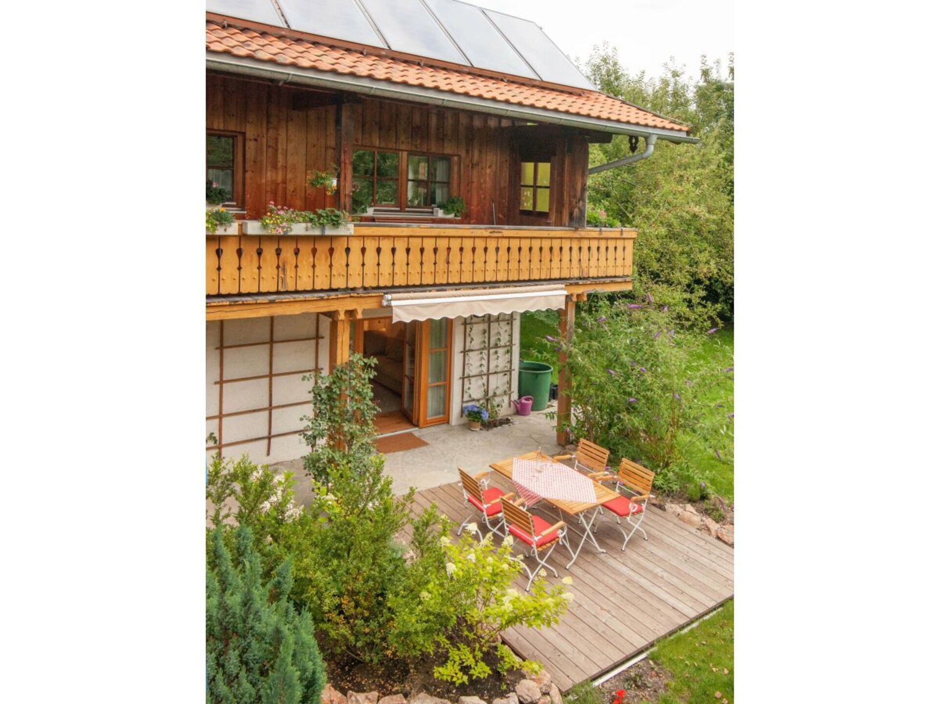 Sfeervol eco-appartement met zonnig balkon en uitzicht op weilanden - foto 4