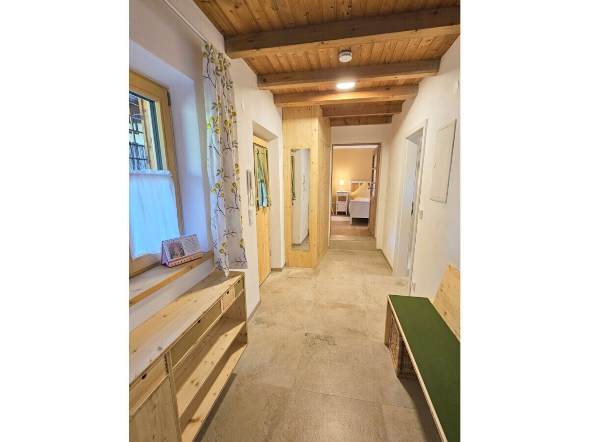 Sfeervol eco-appartement met zonnig balkon en uitzicht op weilanden - foto 23