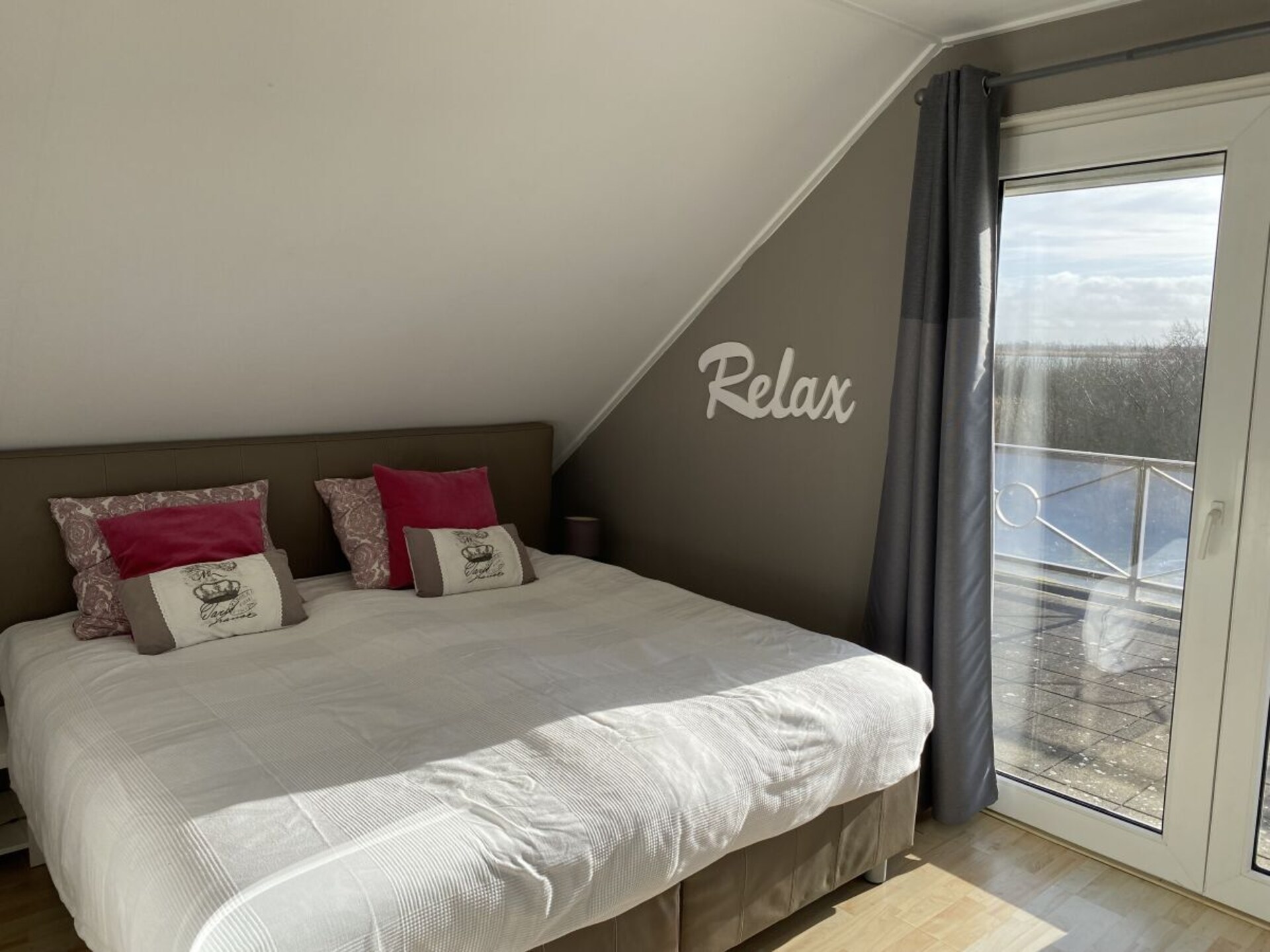 AnkerLiebe: Vrijstaand vakantiehuis met sauna, aanlegsteiger en IJsselmeerzicht - foto 22
