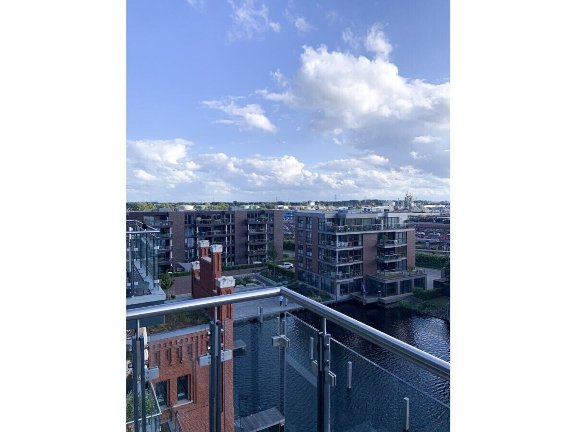 Historisch havenappartement met privésteiger en roeiboot in Emden - foto 11