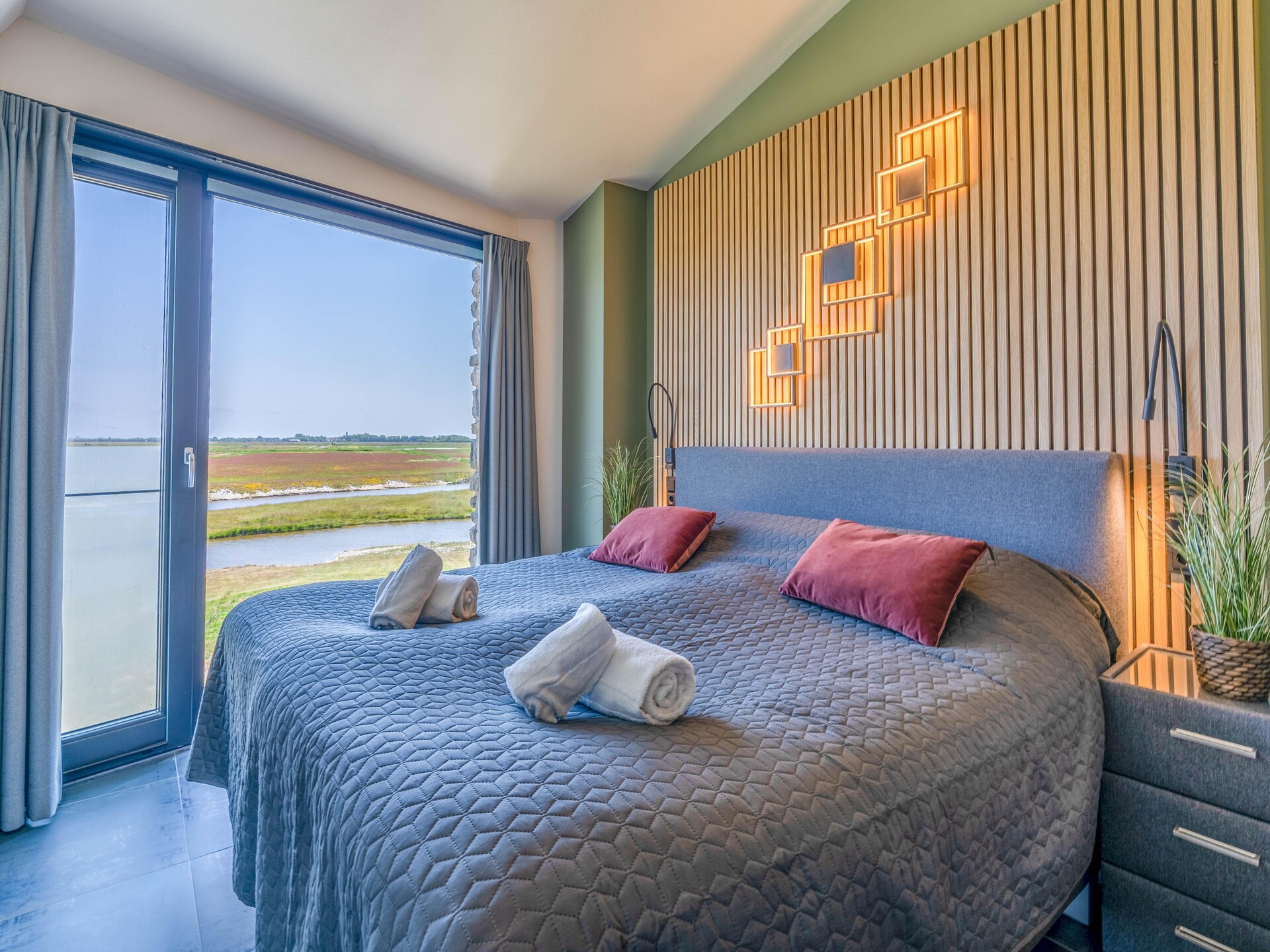 Natuurvilla Waalerburght 18: Luxe schapenboet met sauna op Texel - foto 14