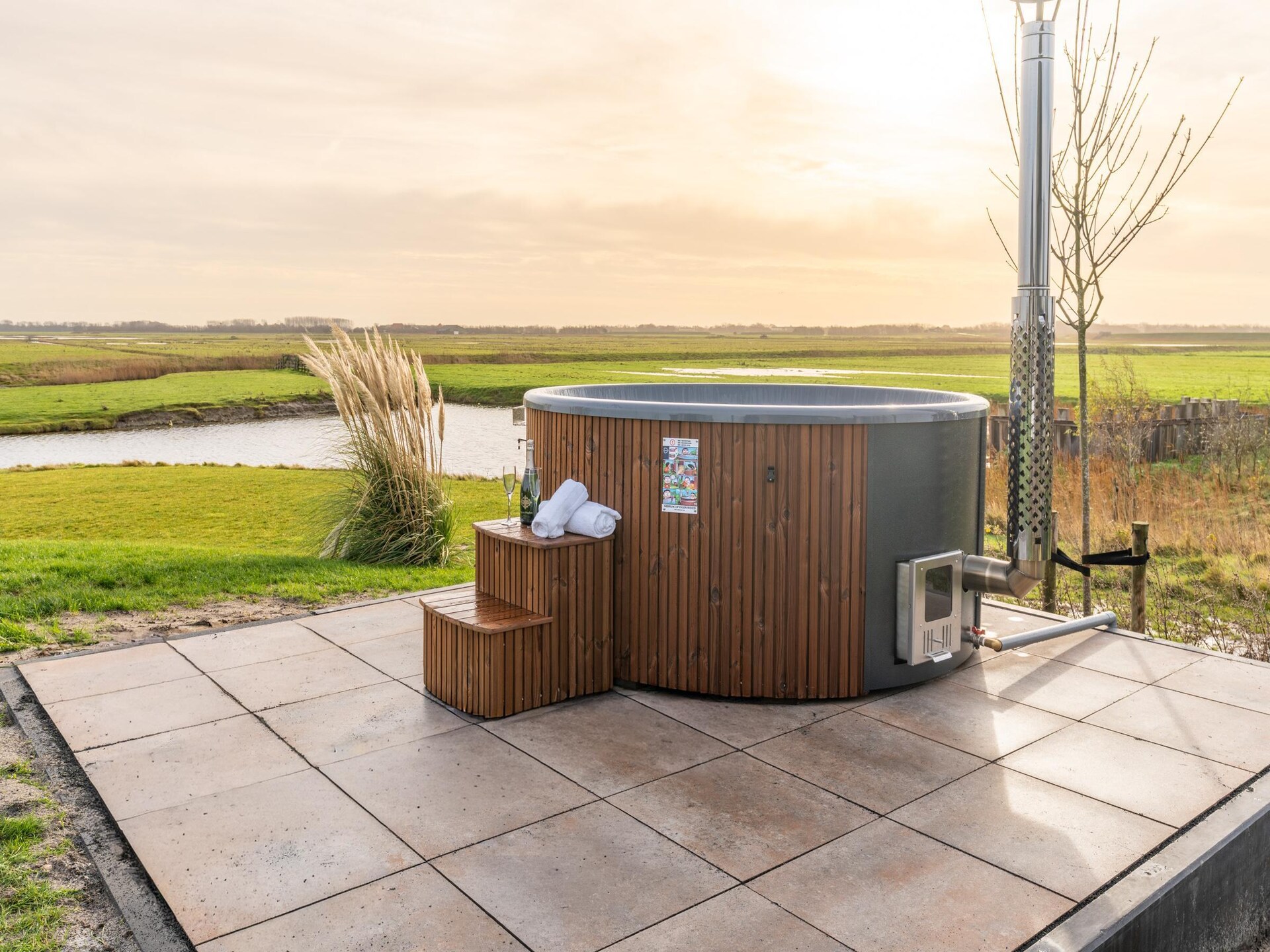Natuurvilla Waalerburght 18: Luxe schapenboet met sauna op Texel - foto 30