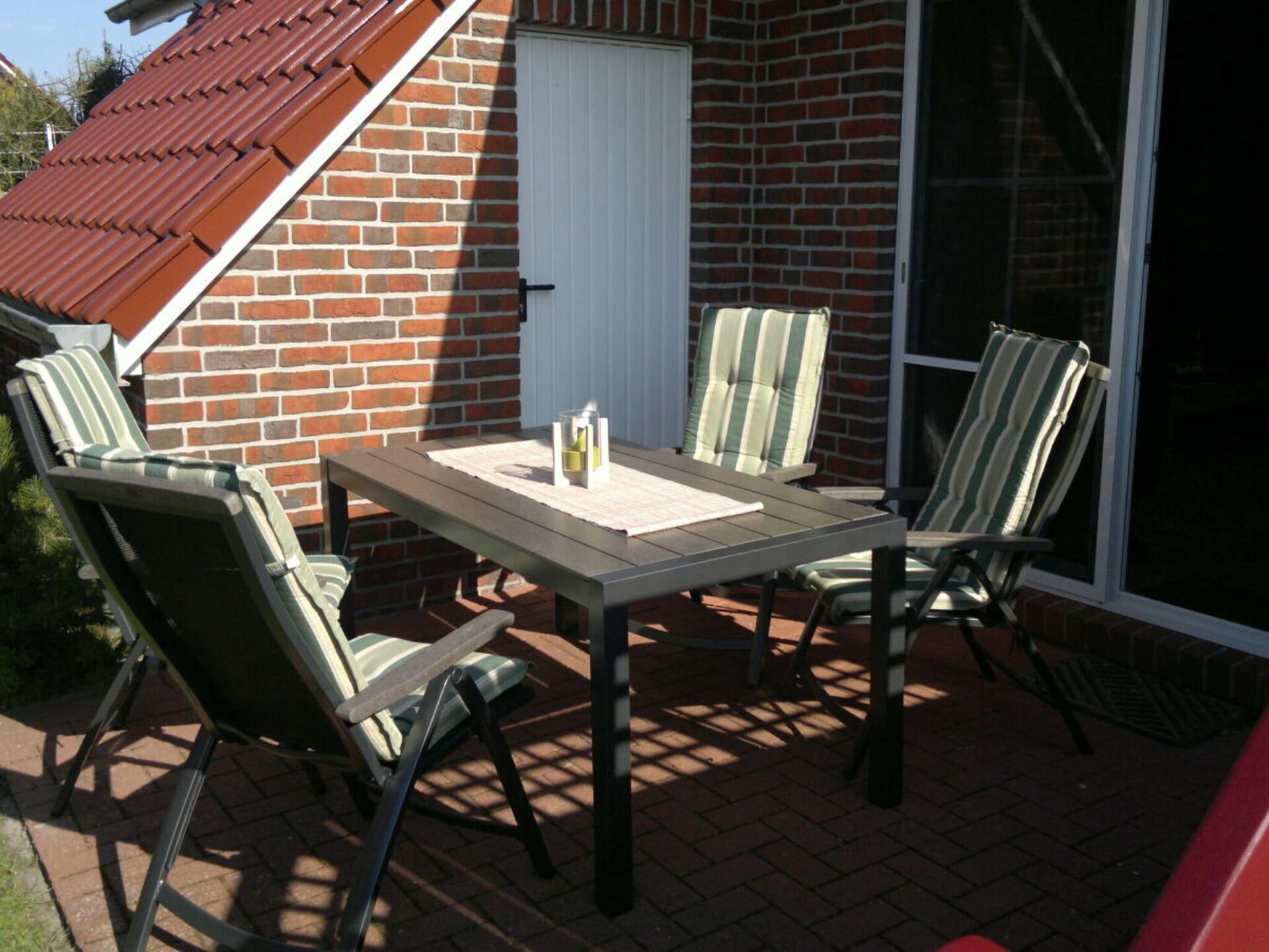Vakantiehuis Seehuus: 4-persoons woning direct aan de dijk in Greetsiel - foto 16