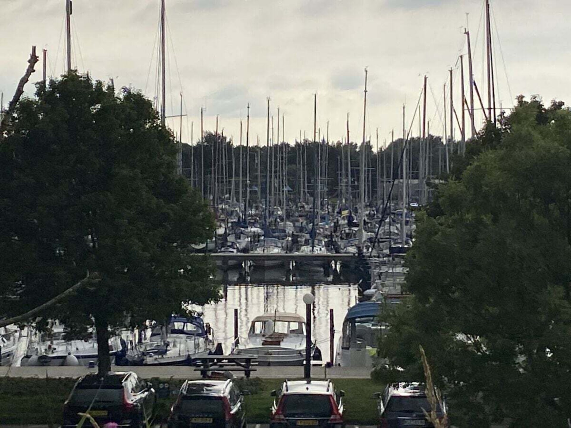 Vakantiehuis MakkumSee met sauna, serre en eigen aanlegsteiger aan het water - foto 39