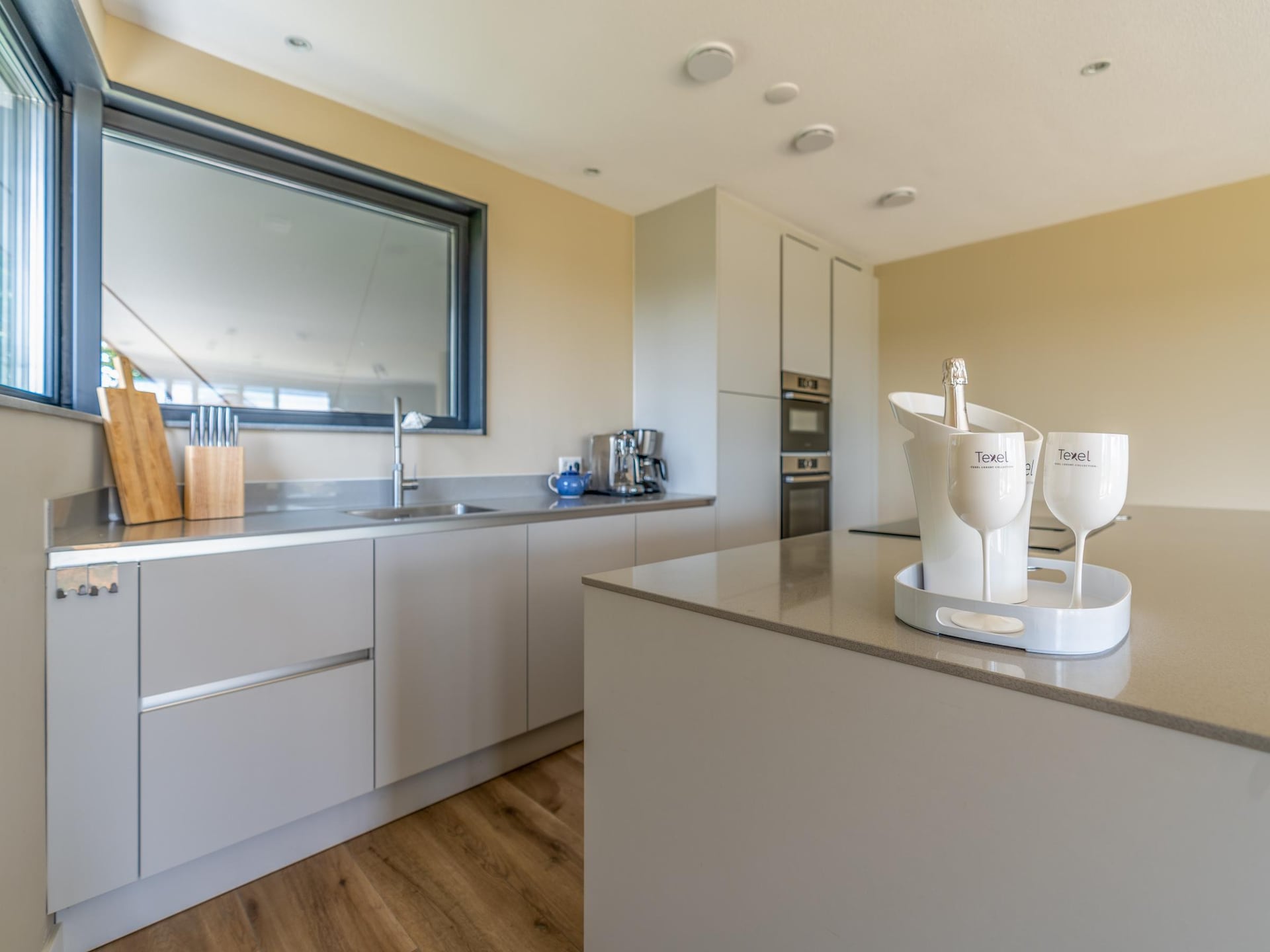 Luxe duurzame natuurvilla met hottub in De Waal - foto 10